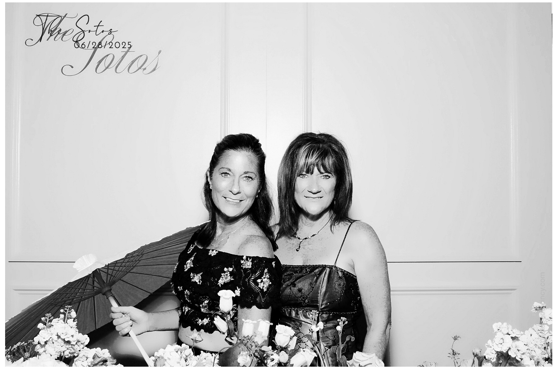 The Soto's | View more photos from the event at gallery.photoboothcincy.com/u/PhotoBoothCincy/The-Sotos