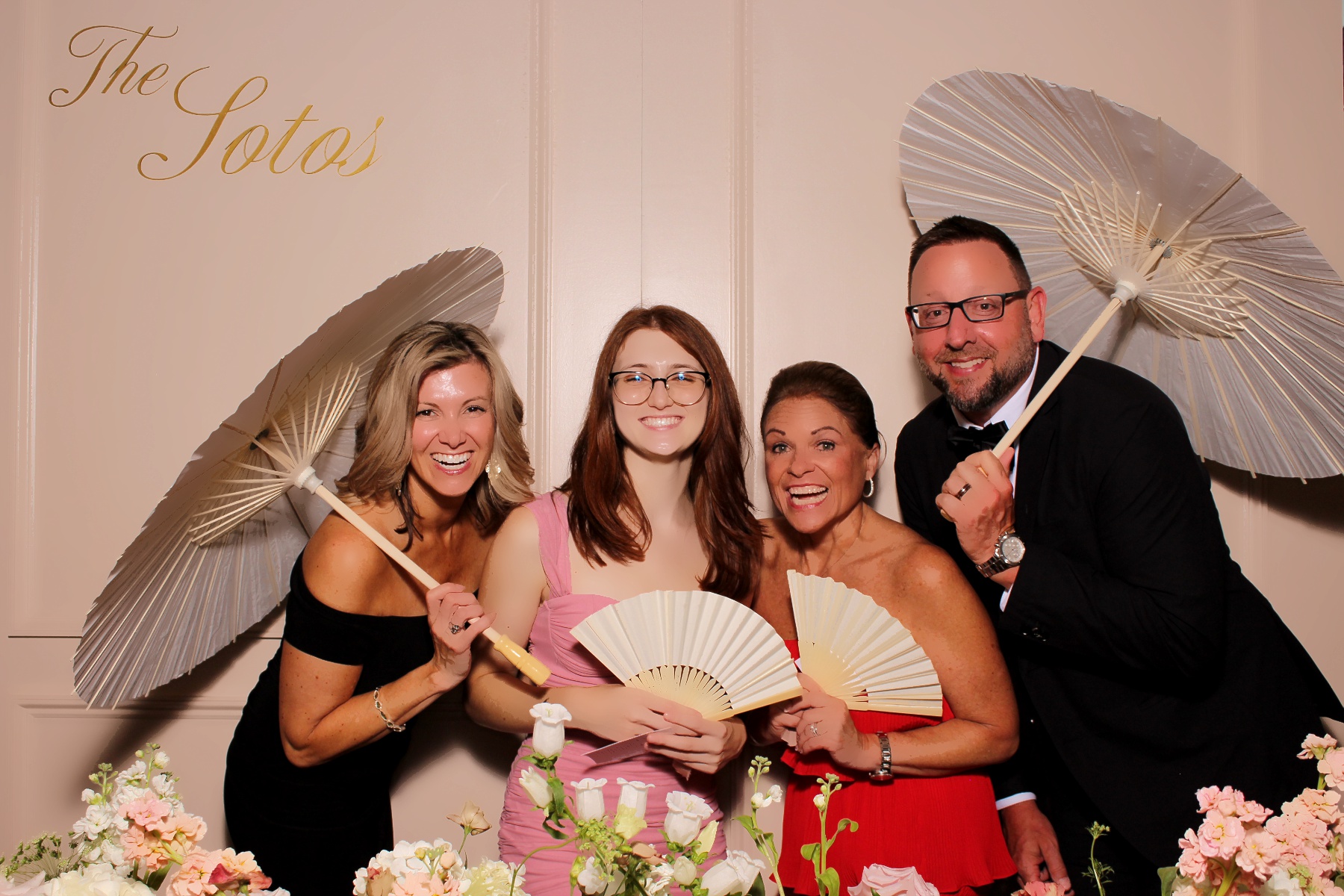 The Soto's | View more photos from the event at gallery.photoboothcincy.com/u/PhotoBoothCincy/The-Sotos