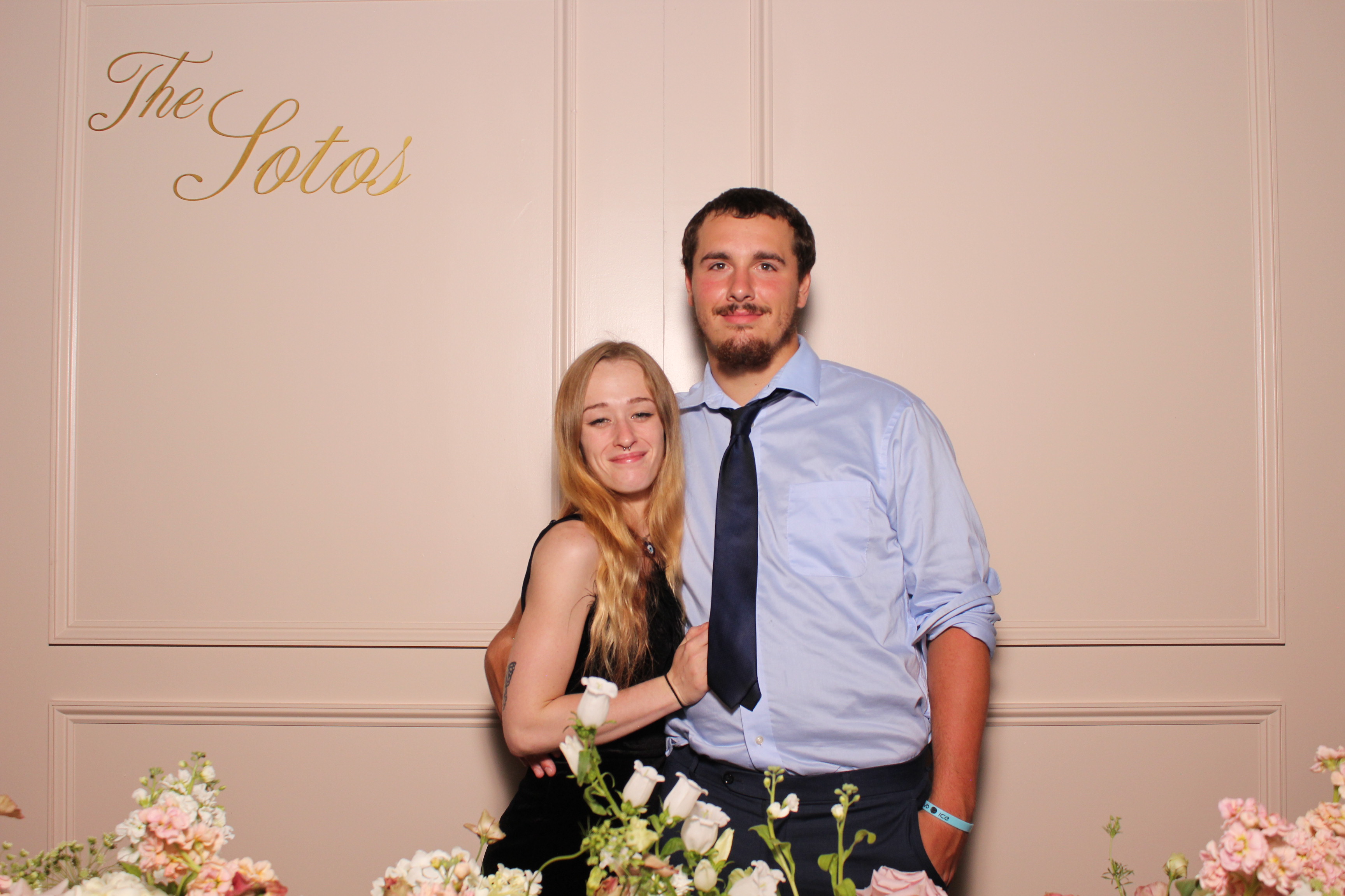The Soto's | View more photos from the event at gallery.photoboothcincy.com/u/PhotoBoothCincy/The-Sotos