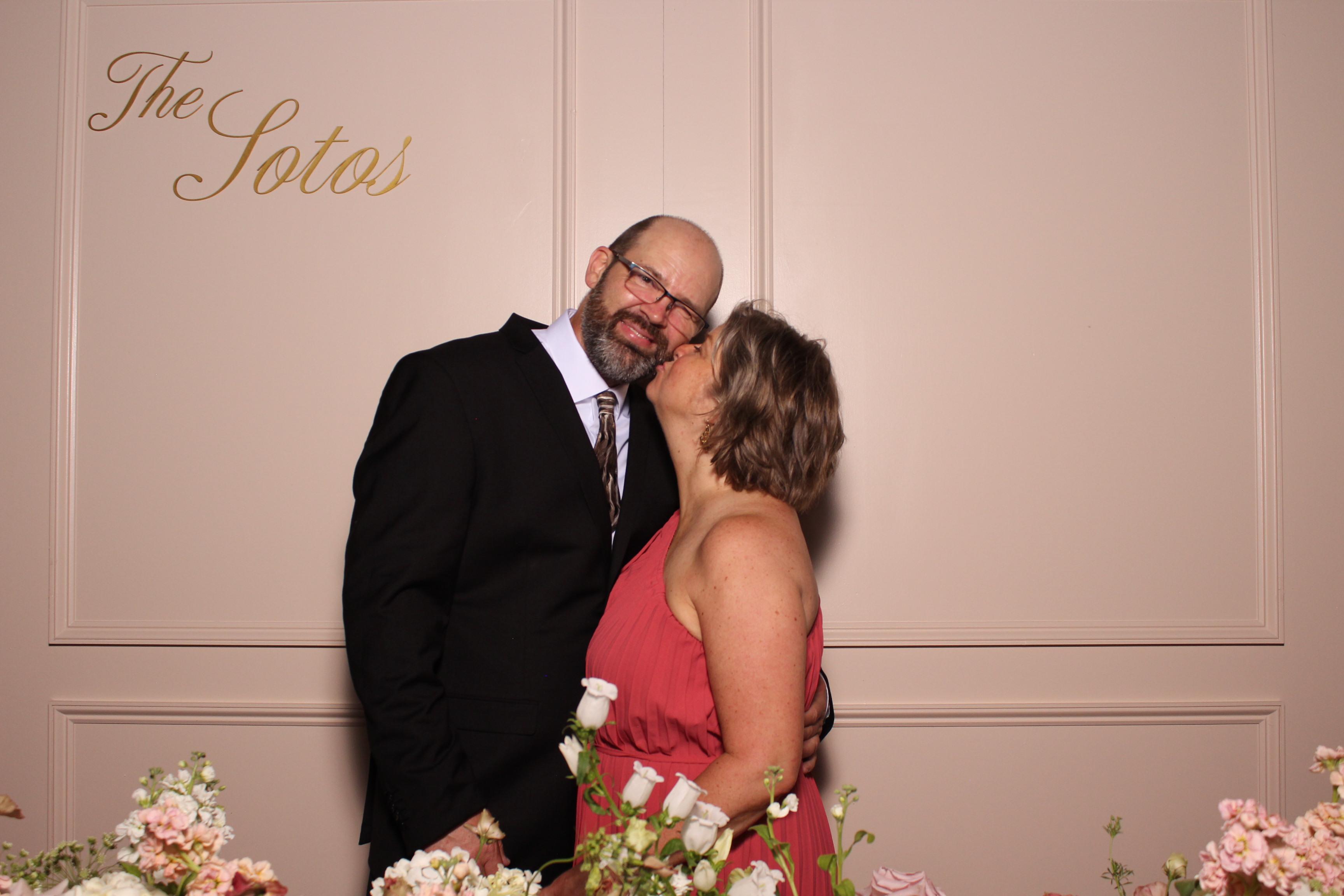 The Soto's | View more photos from the event at gallery.photoboothcincy.com/u/PhotoBoothCincy/The-Sotos