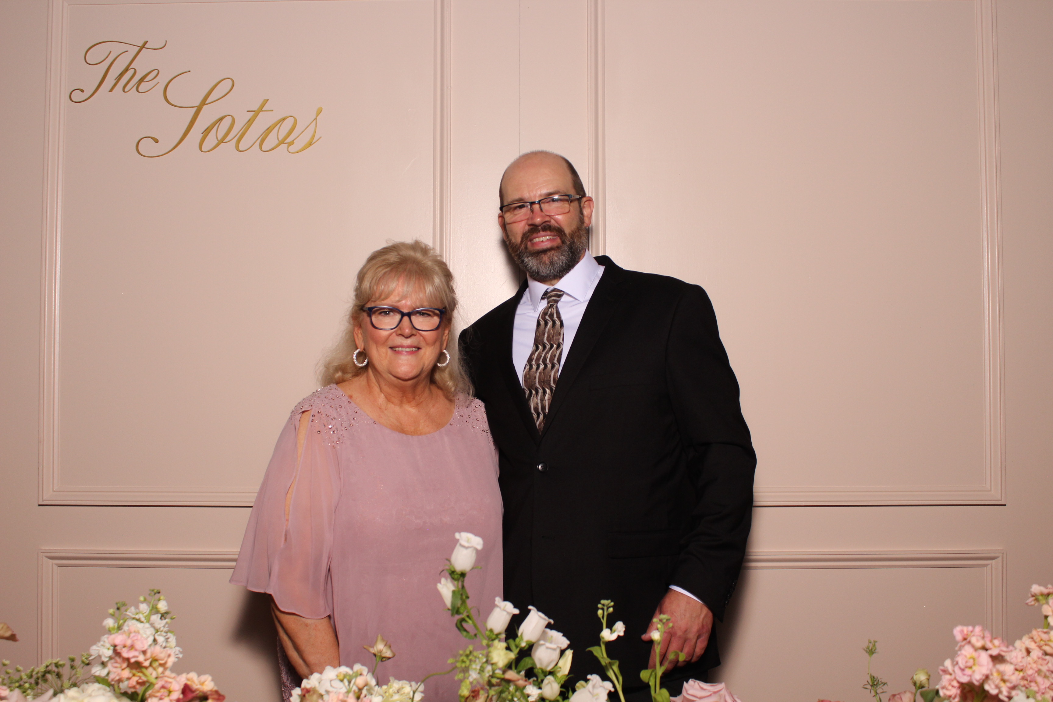 The Soto's | View more photos from the event at gallery.photoboothcincy.com/u/PhotoBoothCincy/The-Sotos