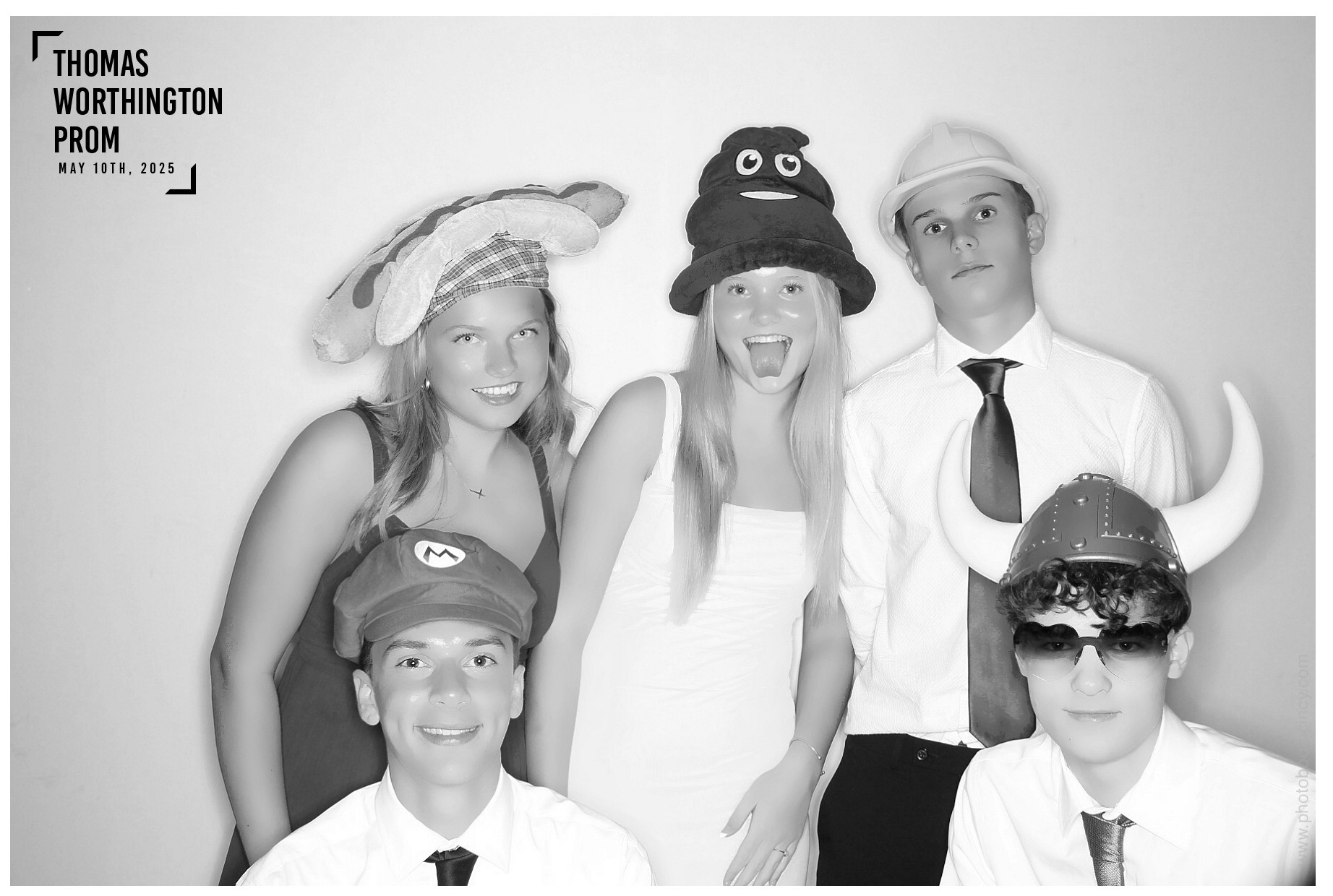 Thomas Worthington High School Prom 2025 | View more photos from the event at gallery.photoboothcincy.com/u/PhotoBoothCincy/Thomas-Worthington-High-School-Prom-2025