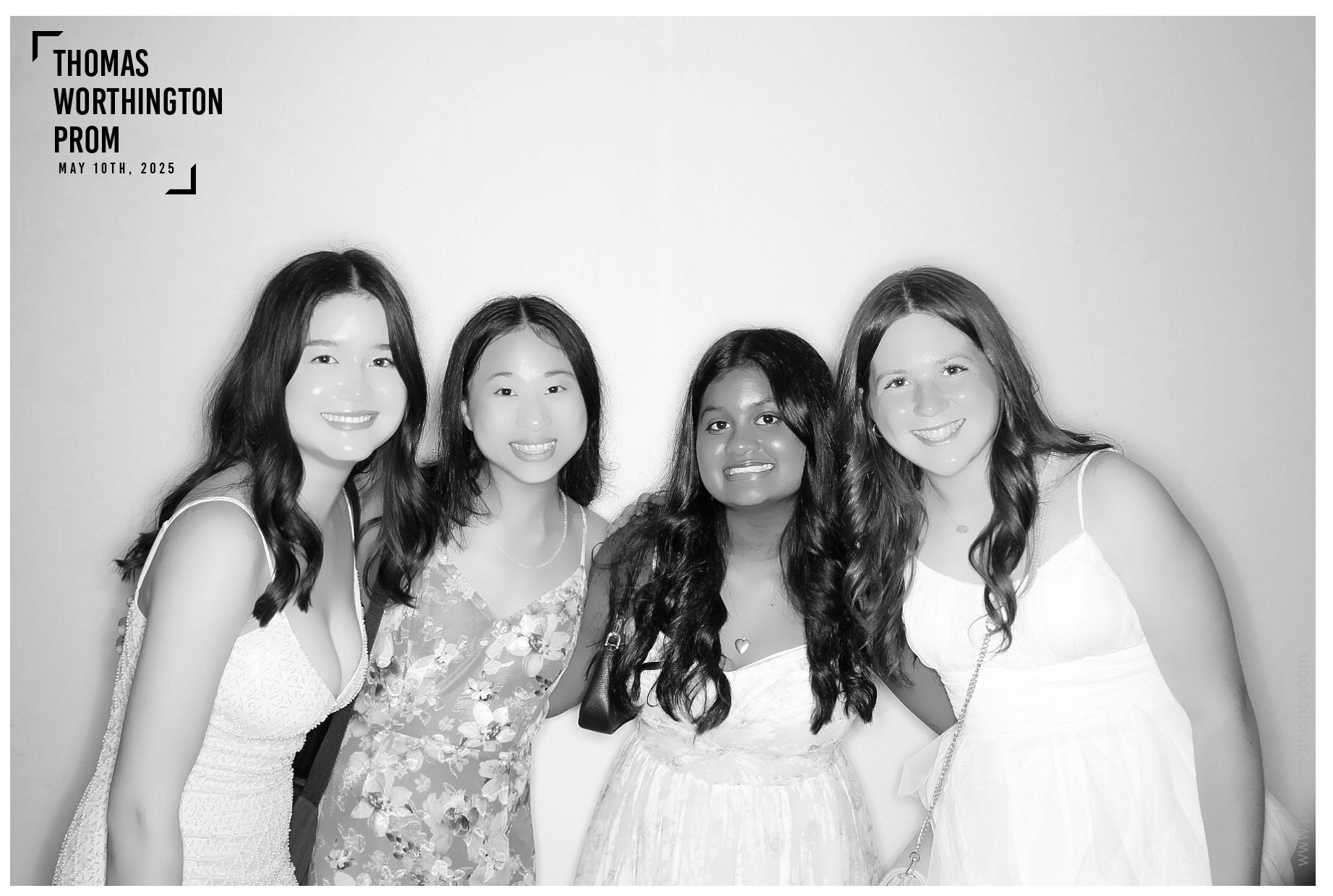 Thomas Worthington High School Prom 2025 | View more photos from the event at gallery.photoboothcincy.com/u/PhotoBoothCincy/Thomas-Worthington-High-School-Prom-2025