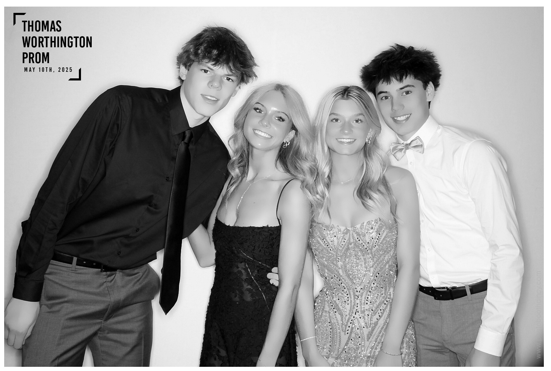Thomas Worthington High School Prom 2025 | View more photos from the event at gallery.photoboothcincy.com/u/PhotoBoothCincy/Thomas-Worthington-High-School-Prom-2025