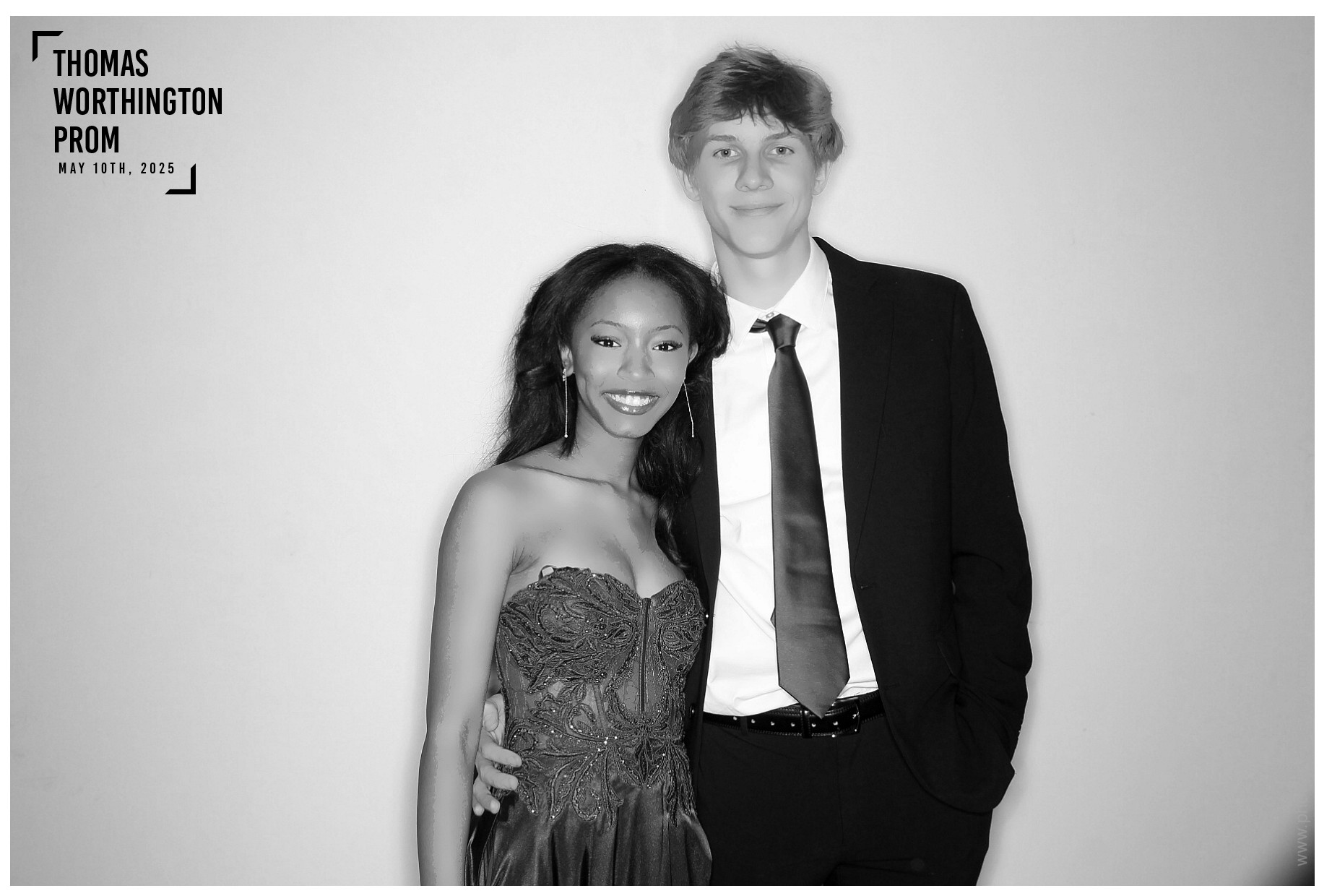 Thomas Worthington High School Prom 2025 | View more photos from the event at gallery.photoboothcincy.com/u/PhotoBoothCincy/Thomas-Worthington-High-School-Prom-2025