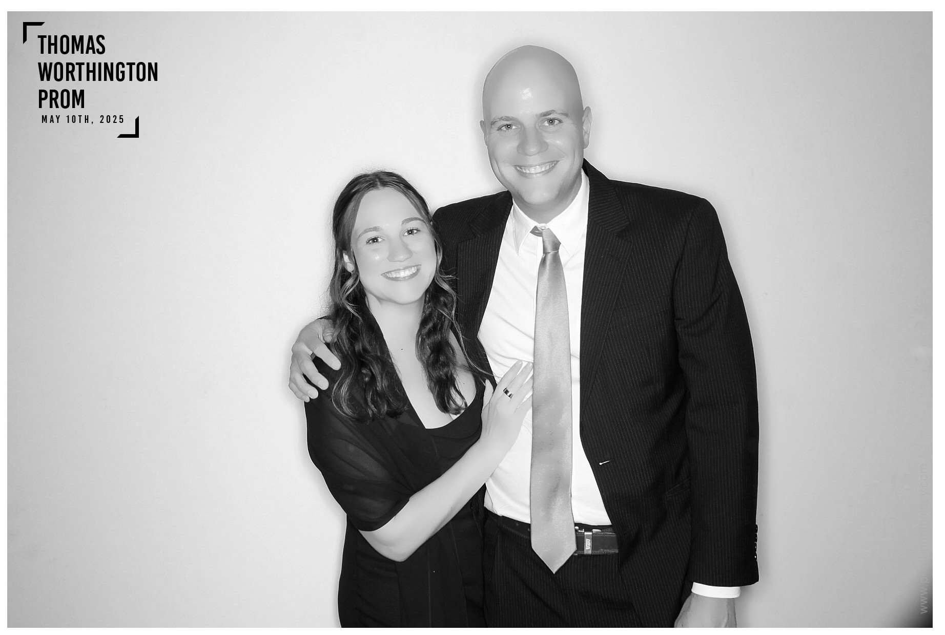 Thomas Worthington High School Prom 2025 | View more photos from the event at gallery.photoboothcincy.com/u/PhotoBoothCincy/Thomas-Worthington-High-School-Prom-2025