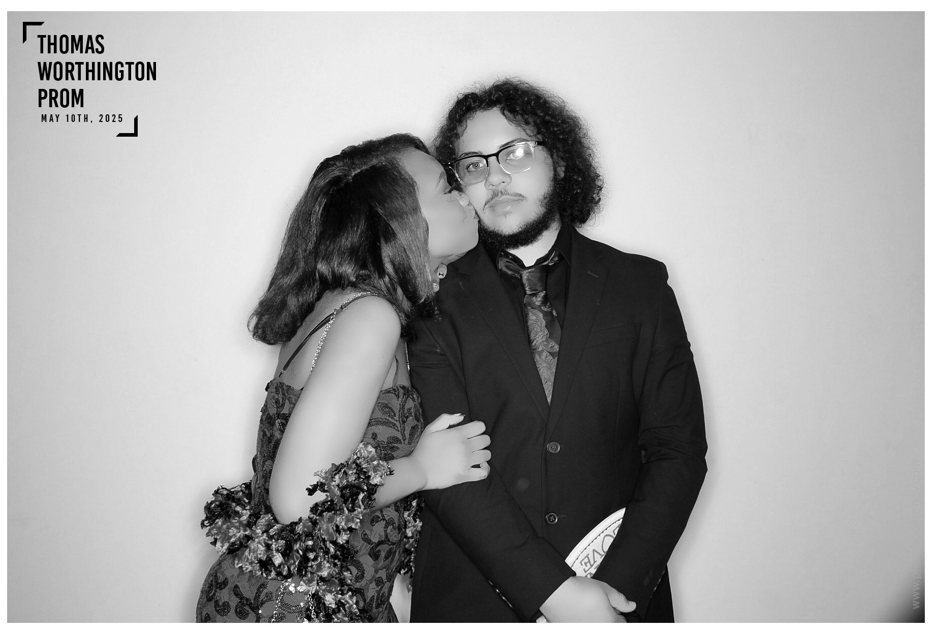Thomas Worthington High School Prom 2025 | View more photos from the event at gallery.photoboothcincy.com/u/PhotoBoothCincy/Thomas-Worthington-High-School-Prom-2025