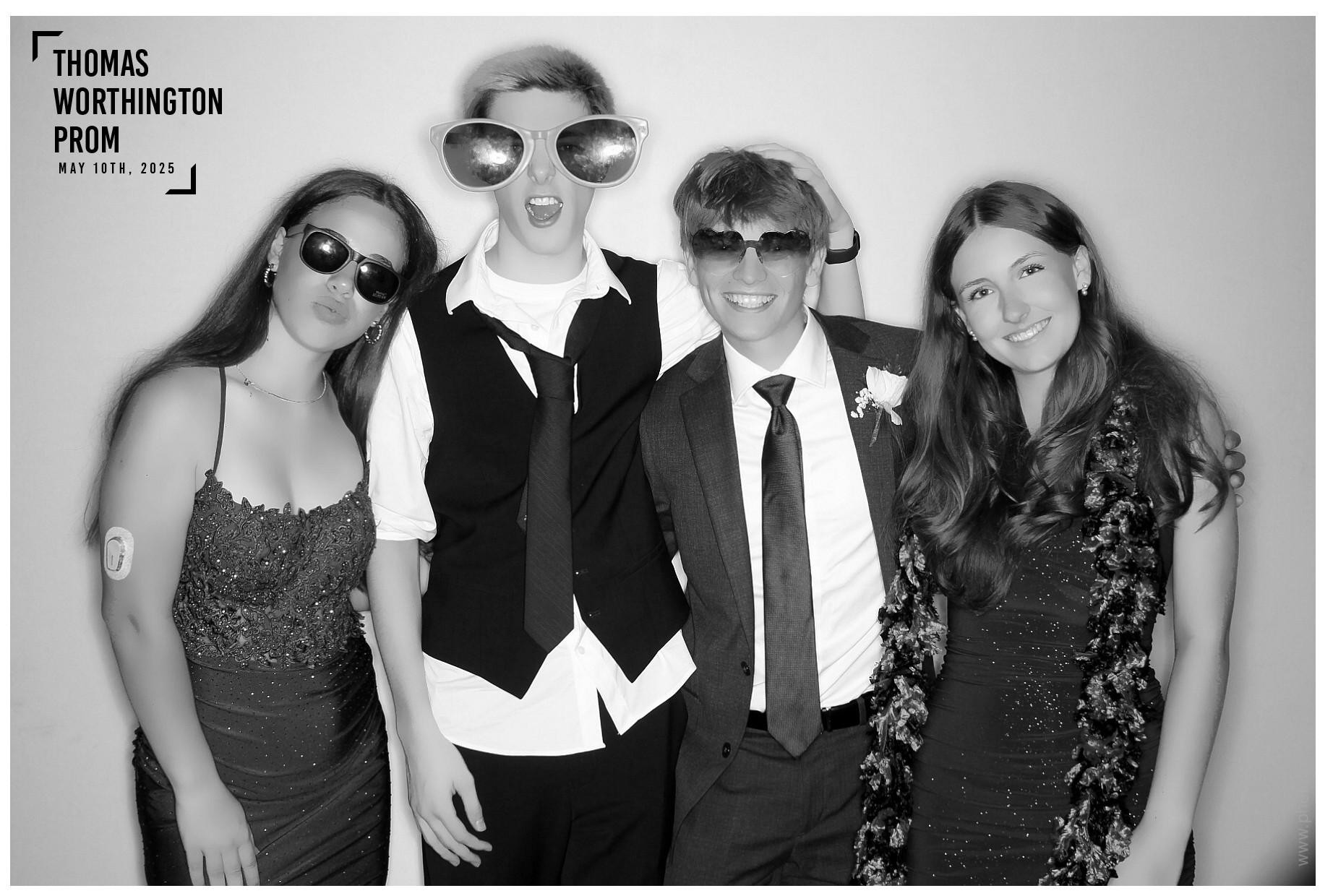 Thomas Worthington High School Prom 2025 | View more photos from the event at gallery.photoboothcincy.com/u/PhotoBoothCincy/Thomas-Worthington-High-School-Prom-2025
