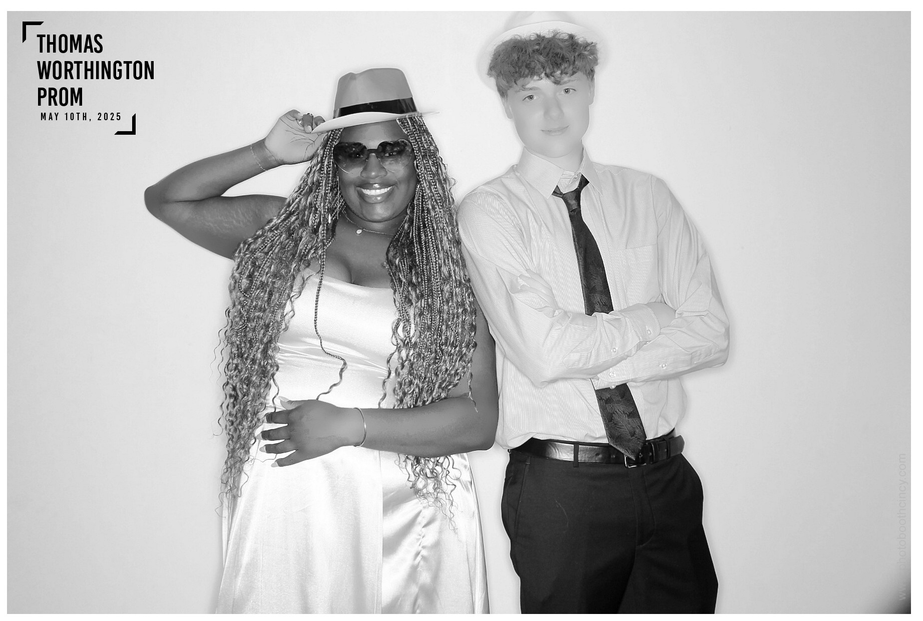 Thomas Worthington High School Prom 2025 | View more photos from the event at gallery.photoboothcincy.com/u/PhotoBoothCincy/Thomas-Worthington-High-School-Prom-2025