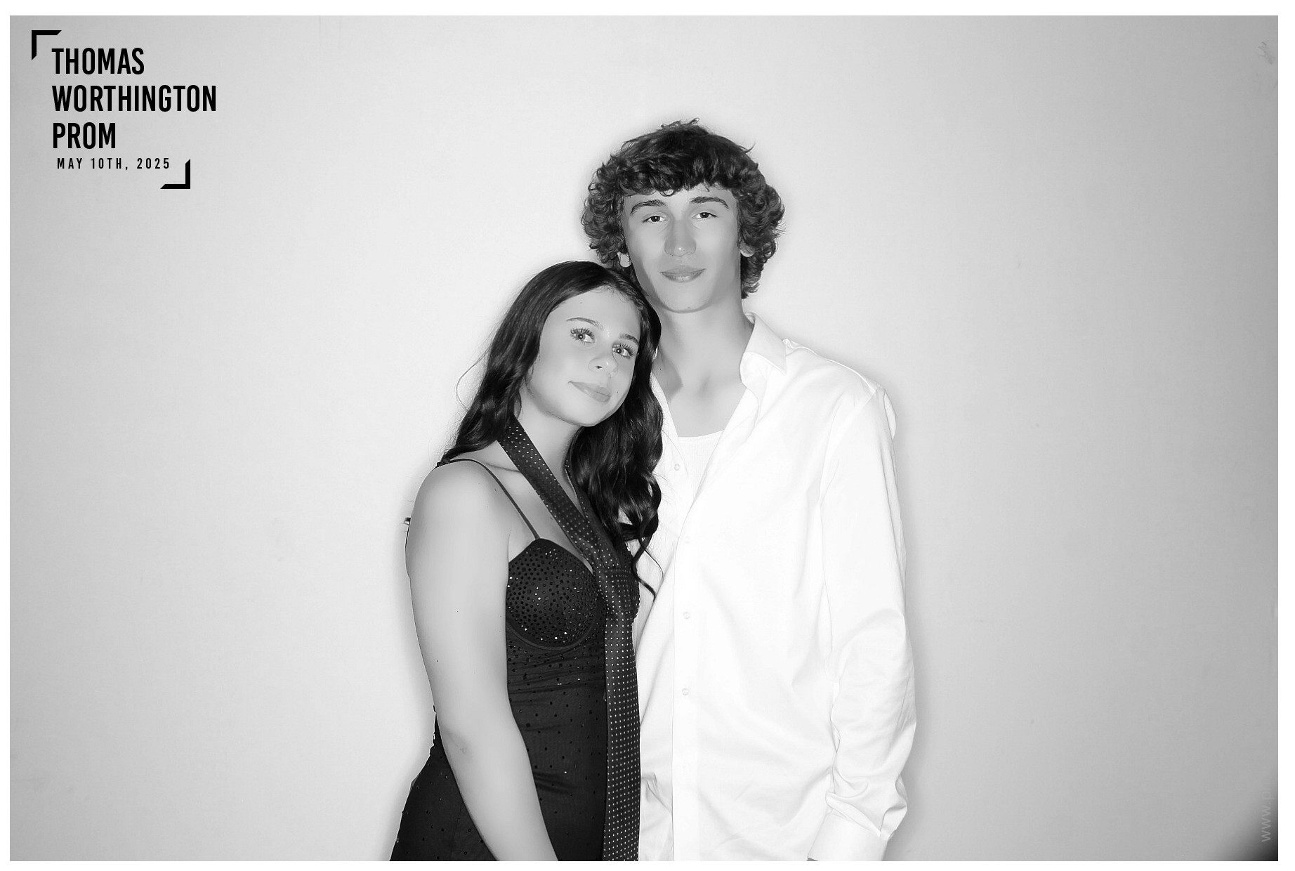 Thomas Worthington High School Prom 2025 | View more photos from the event at gallery.photoboothcincy.com/u/PhotoBoothCincy/Thomas-Worthington-High-School-Prom-2025