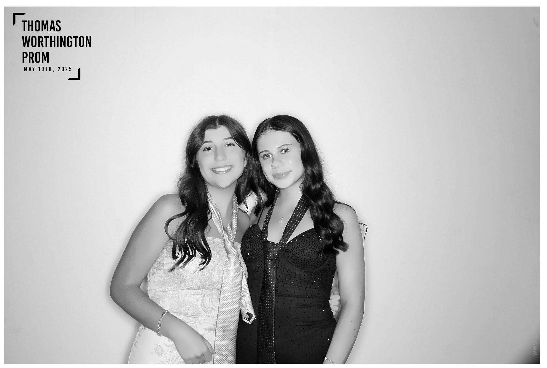 Thomas Worthington High School Prom 2025 | View more photos from the event at gallery.photoboothcincy.com/u/PhotoBoothCincy/Thomas-Worthington-High-School-Prom-2025