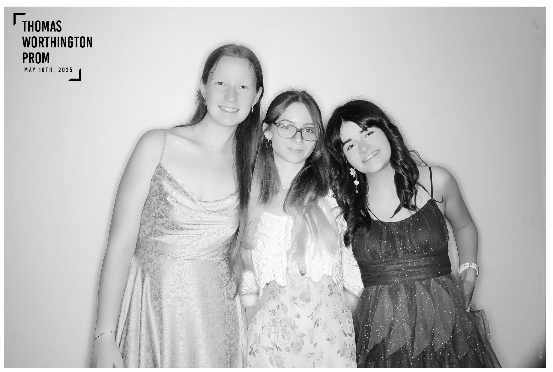 Thomas Worthington High School Prom 2025 | View more photos from the event at gallery.photoboothcincy.com/u/PhotoBoothCincy/Thomas-Worthington-High-School-Prom-2025