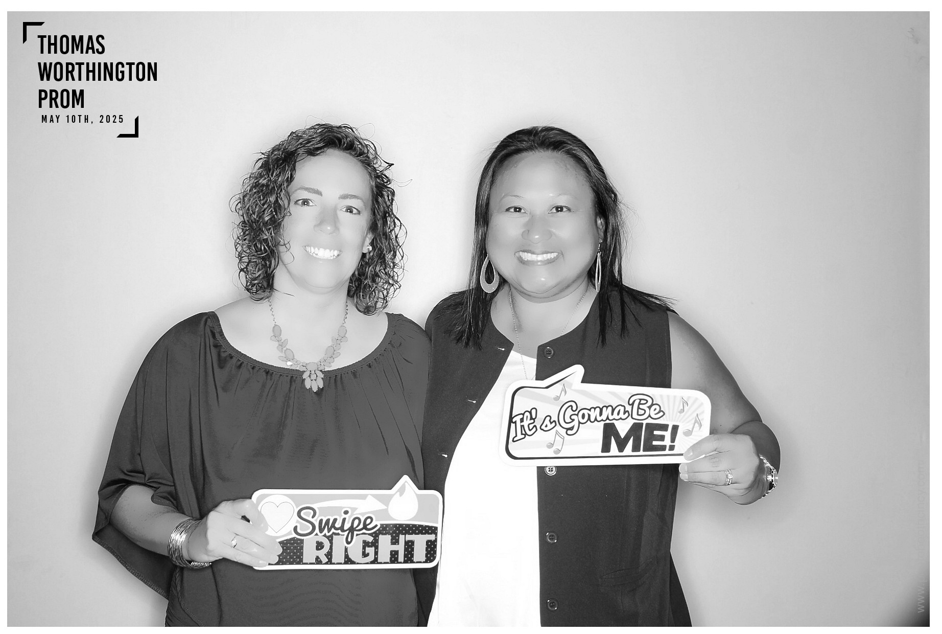 Thomas Worthington High School Prom 2025 | View more photos from the event at gallery.photoboothcincy.com/u/PhotoBoothCincy/Thomas-Worthington-High-School-Prom-2025