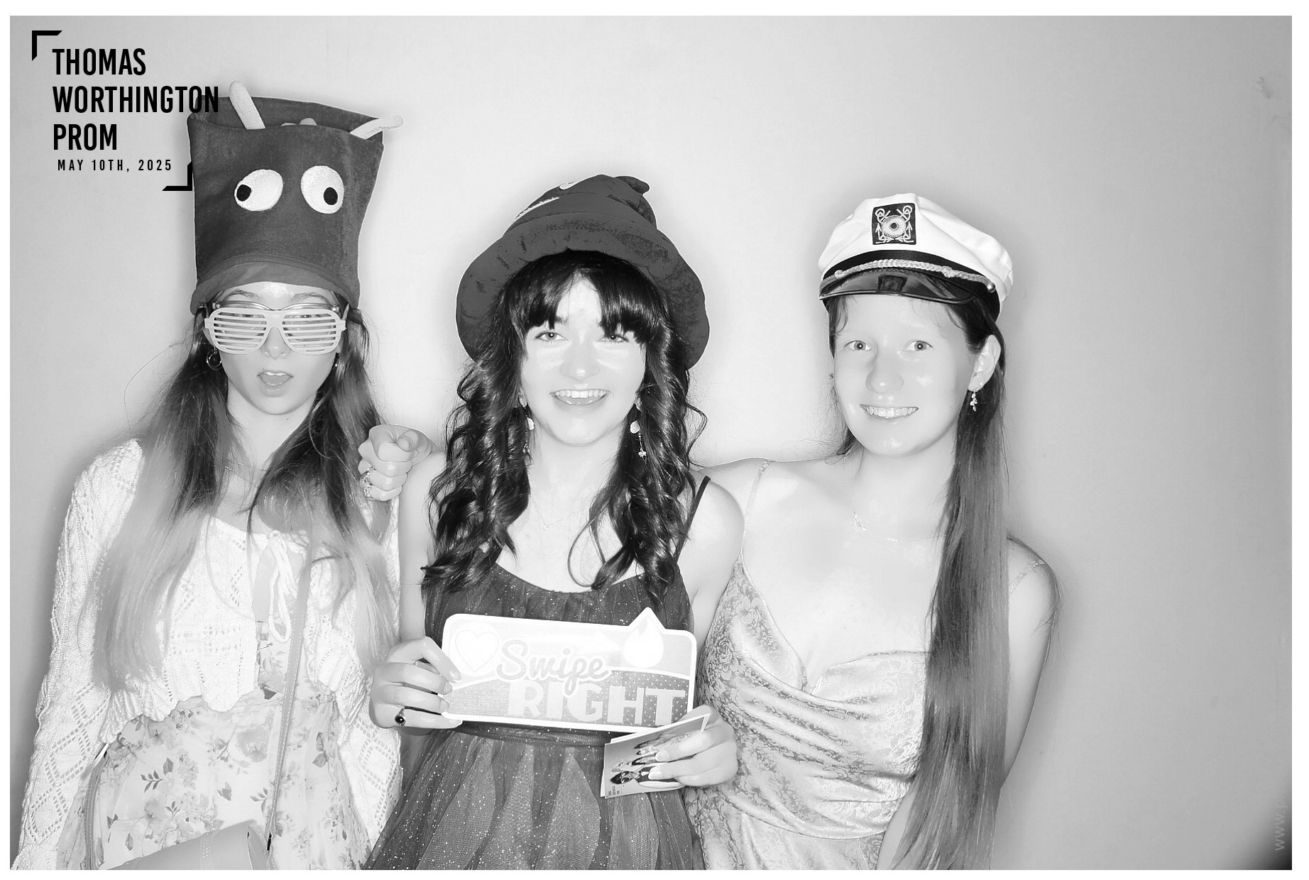 Thomas Worthington High School Prom 2025 | View more photos from the event at gallery.photoboothcincy.com/u/PhotoBoothCincy/Thomas-Worthington-High-School-Prom-2025