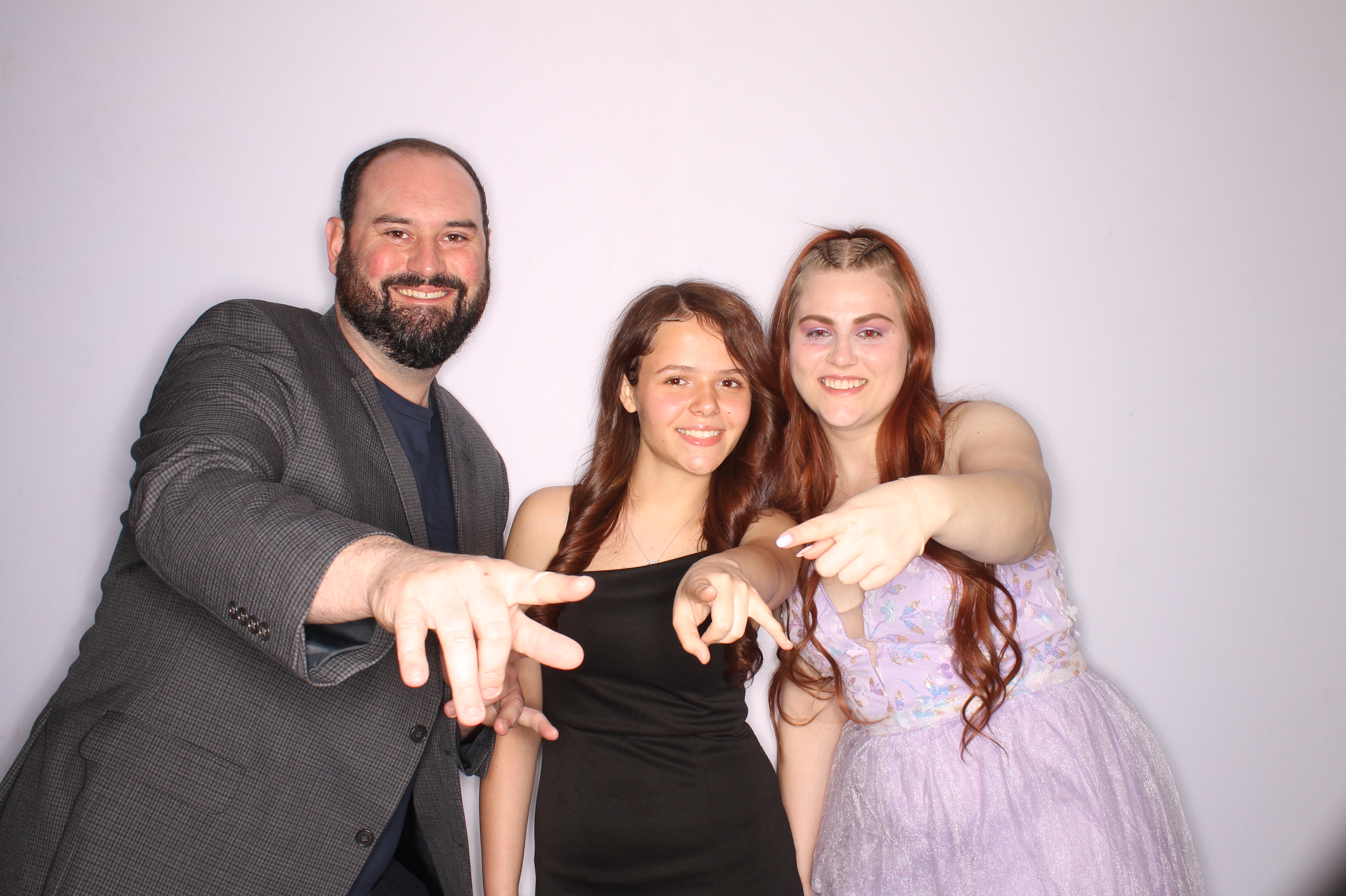 Thomas Worthington High School Prom 2025 | View more photos from the event at gallery.photoboothcincy.com/u/PhotoBoothCincy/Thomas-Worthington-High-School-Prom-2025