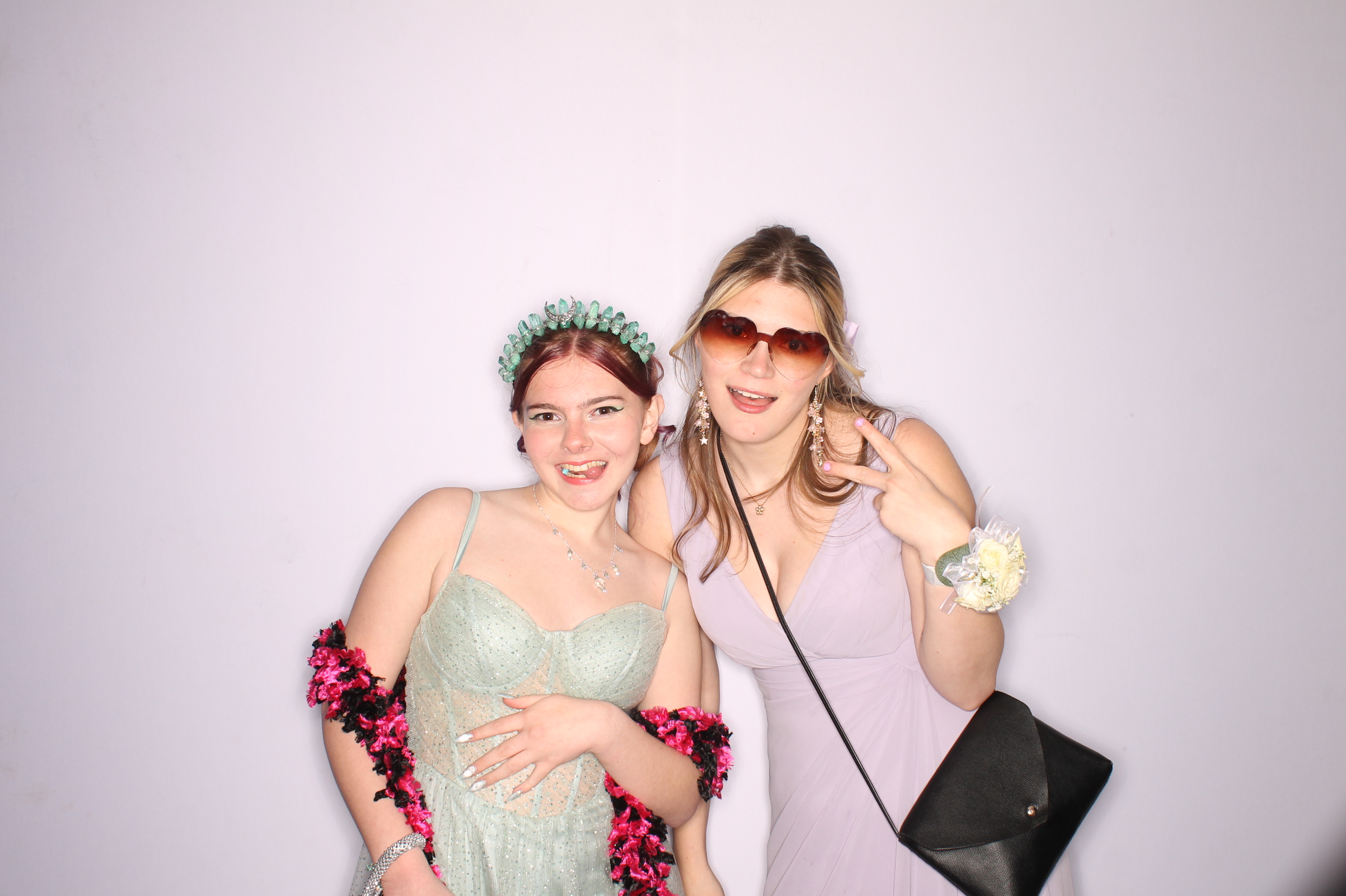 Thomas Worthington High School Prom 2025 | View more photos from the event at gallery.photoboothcincy.com/u/PhotoBoothCincy/Thomas-Worthington-High-School-Prom-2025