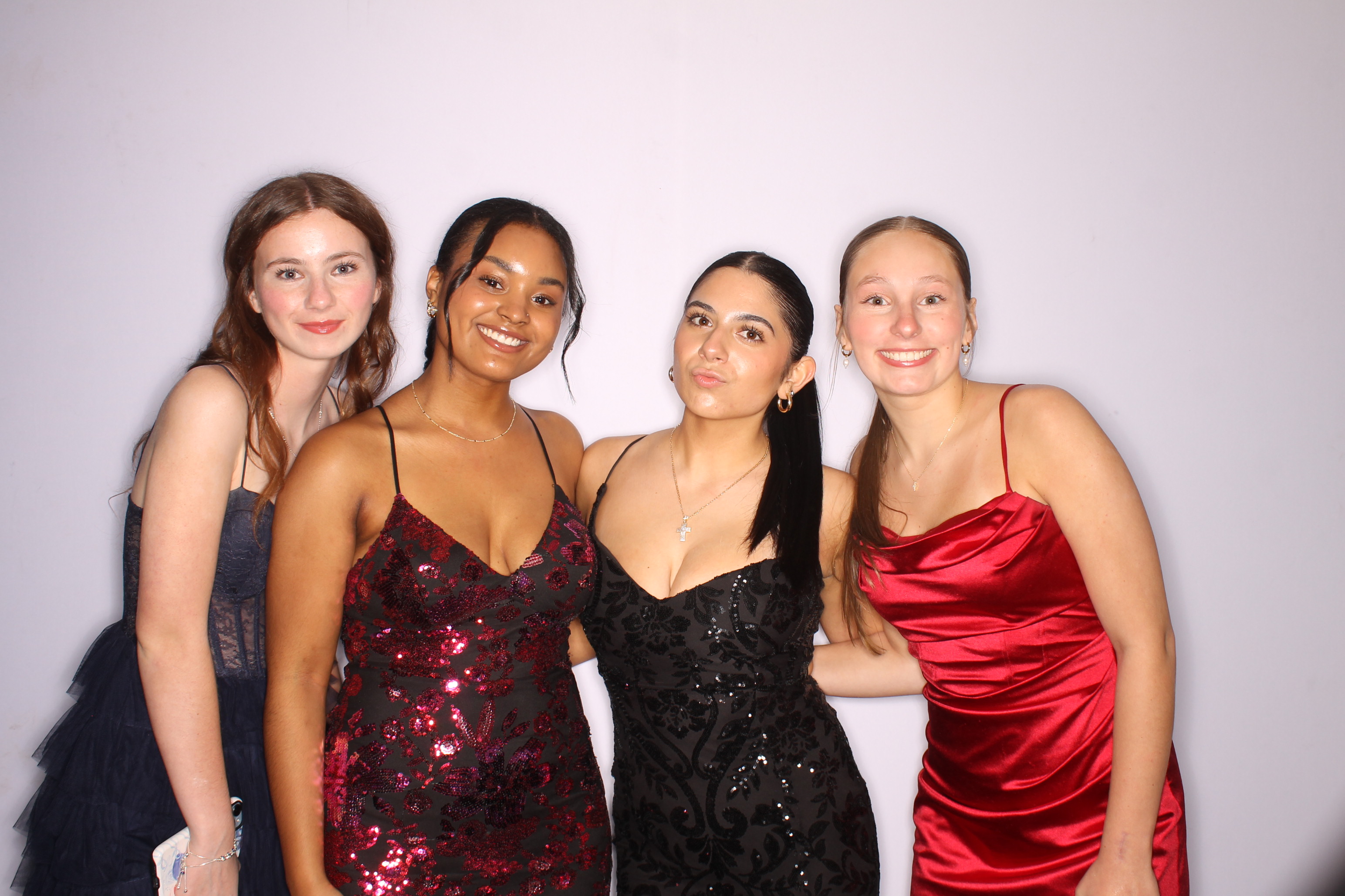 Thomas Worthington High School Prom 2025 | View more photos from the event at gallery.photoboothcincy.com/u/PhotoBoothCincy/Thomas-Worthington-High-School-Prom-2025