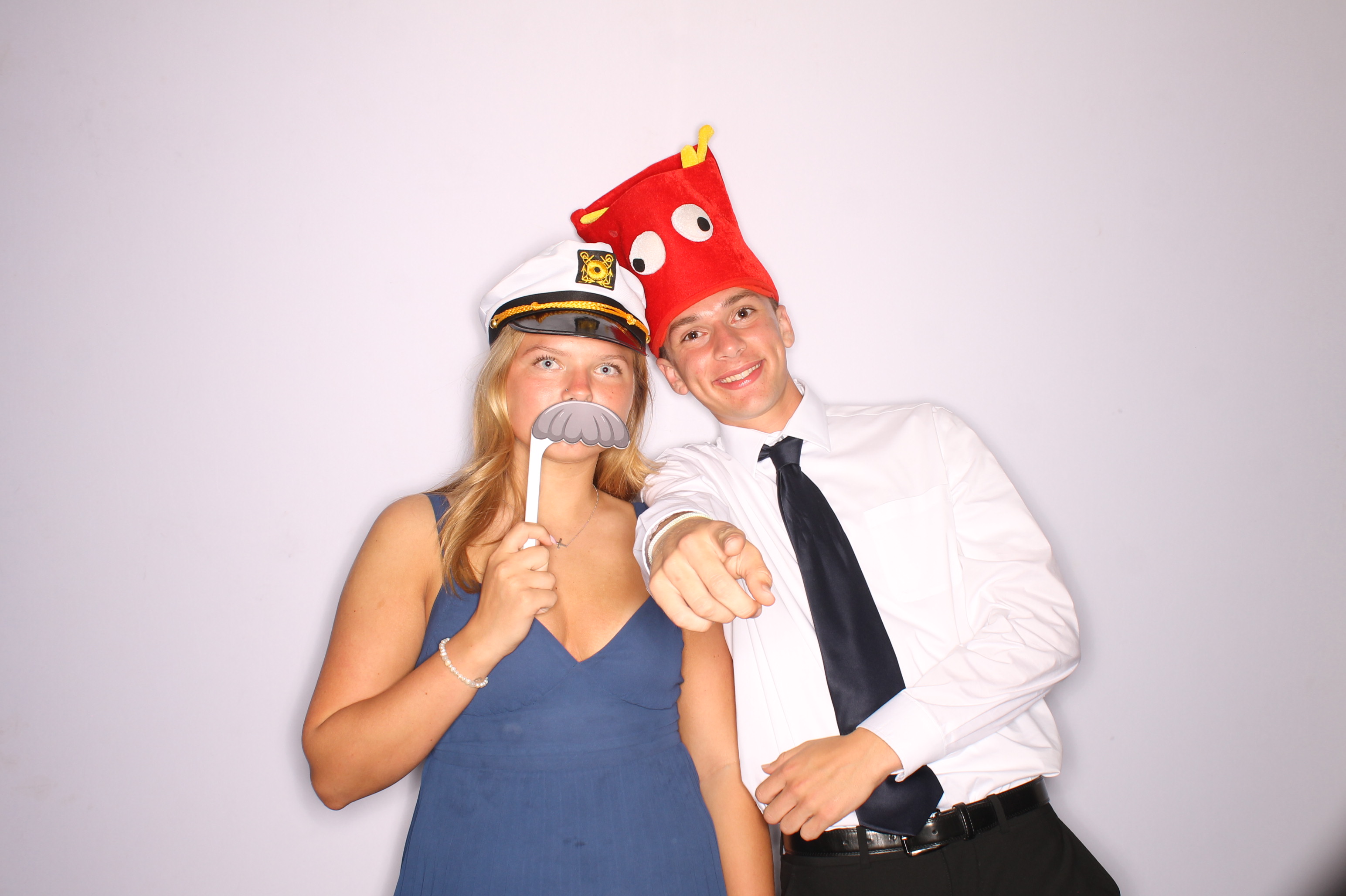 Thomas Worthington High School Prom 2025 | View more photos from the event at gallery.photoboothcincy.com/u/PhotoBoothCincy/Thomas-Worthington-High-School-Prom-2025