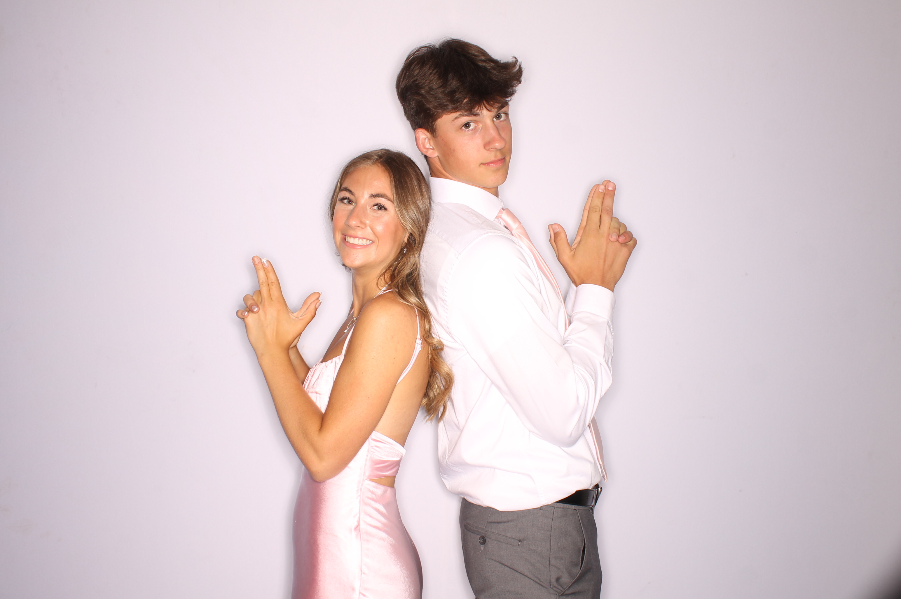 Thomas Worthington High School Prom 2025 | View more photos from the event at gallery.photoboothcincy.com/u/PhotoBoothCincy/Thomas-Worthington-High-School-Prom-2025