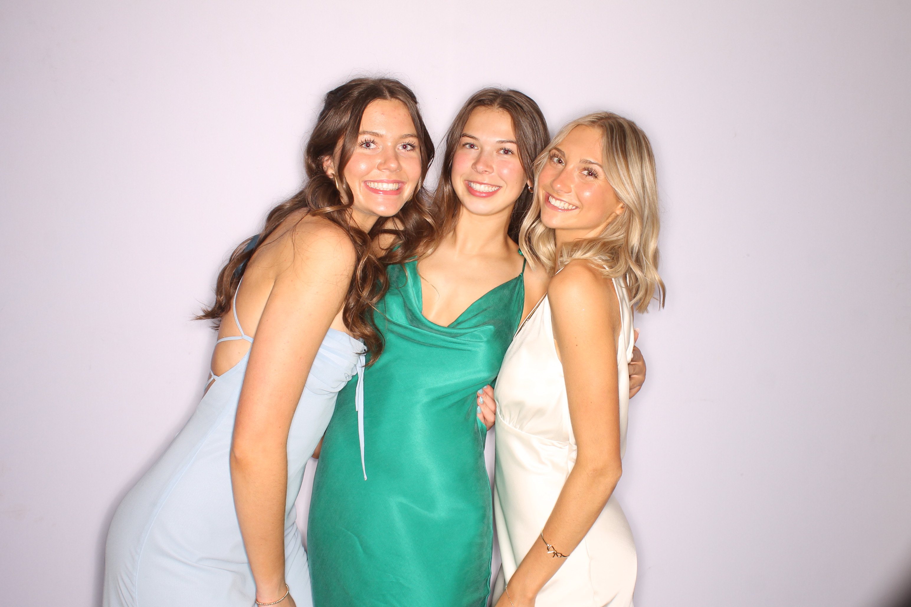 Thomas Worthington High School Prom 2025 | View more photos from the event at gallery.photoboothcincy.com/u/PhotoBoothCincy/Thomas-Worthington-High-School-Prom-2025