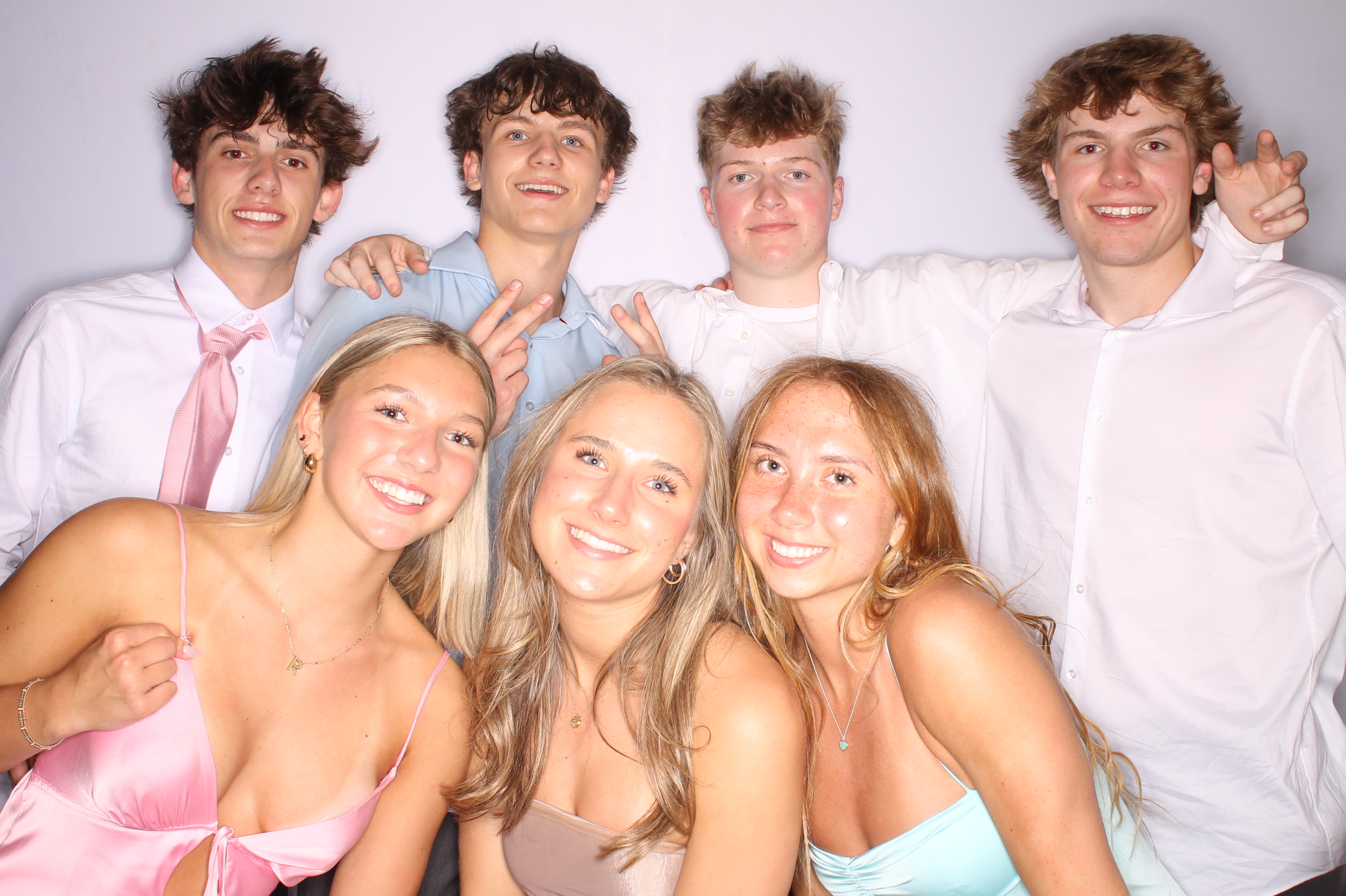 Thomas Worthington High School Prom 2025 | View more photos from the event at gallery.photoboothcincy.com/u/PhotoBoothCincy/Thomas-Worthington-High-School-Prom-2025