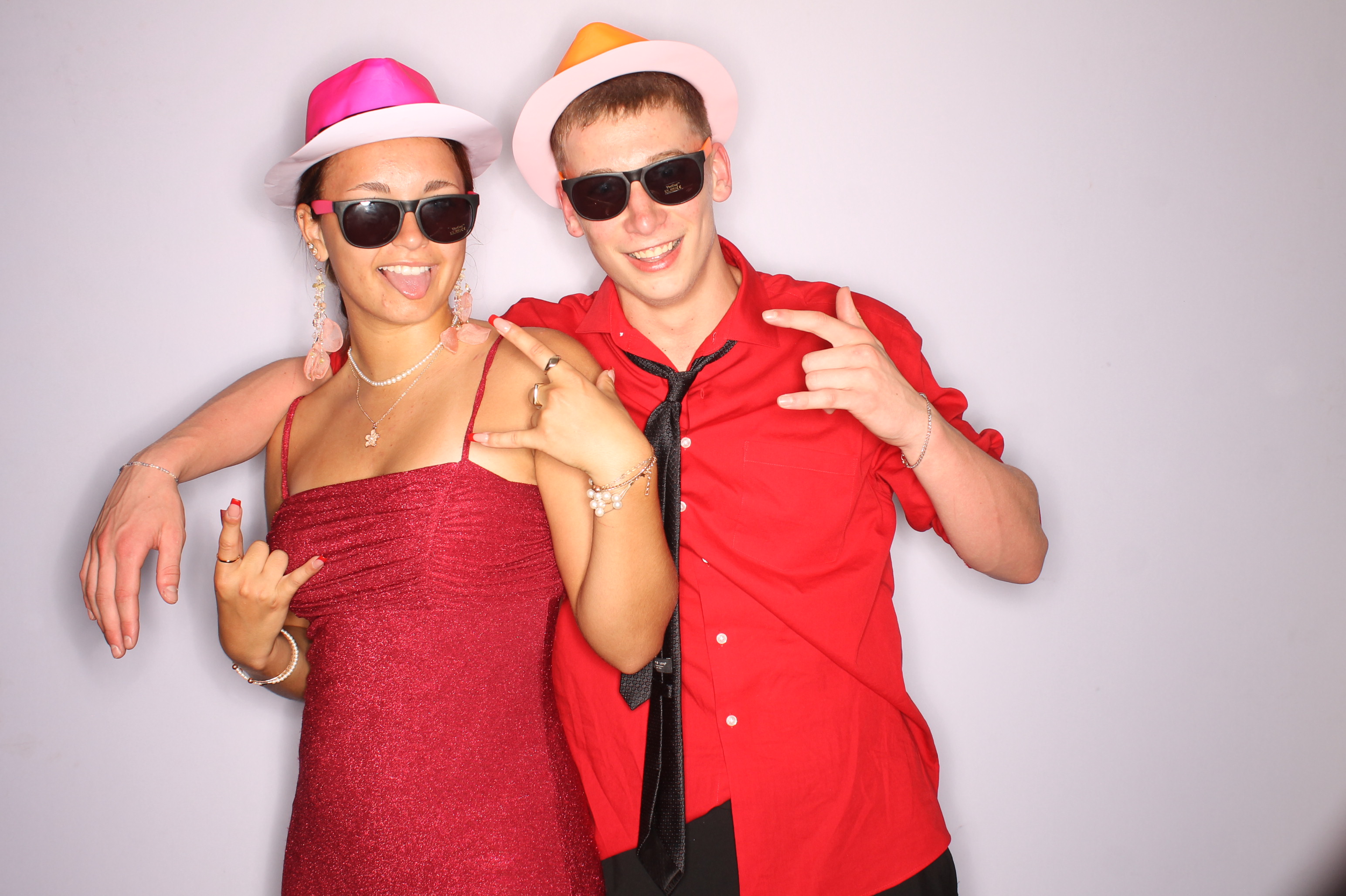 Thomas Worthington High School Prom 2025 | View more photos from the event at gallery.photoboothcincy.com/u/PhotoBoothCincy/Thomas-Worthington-High-School-Prom-2025