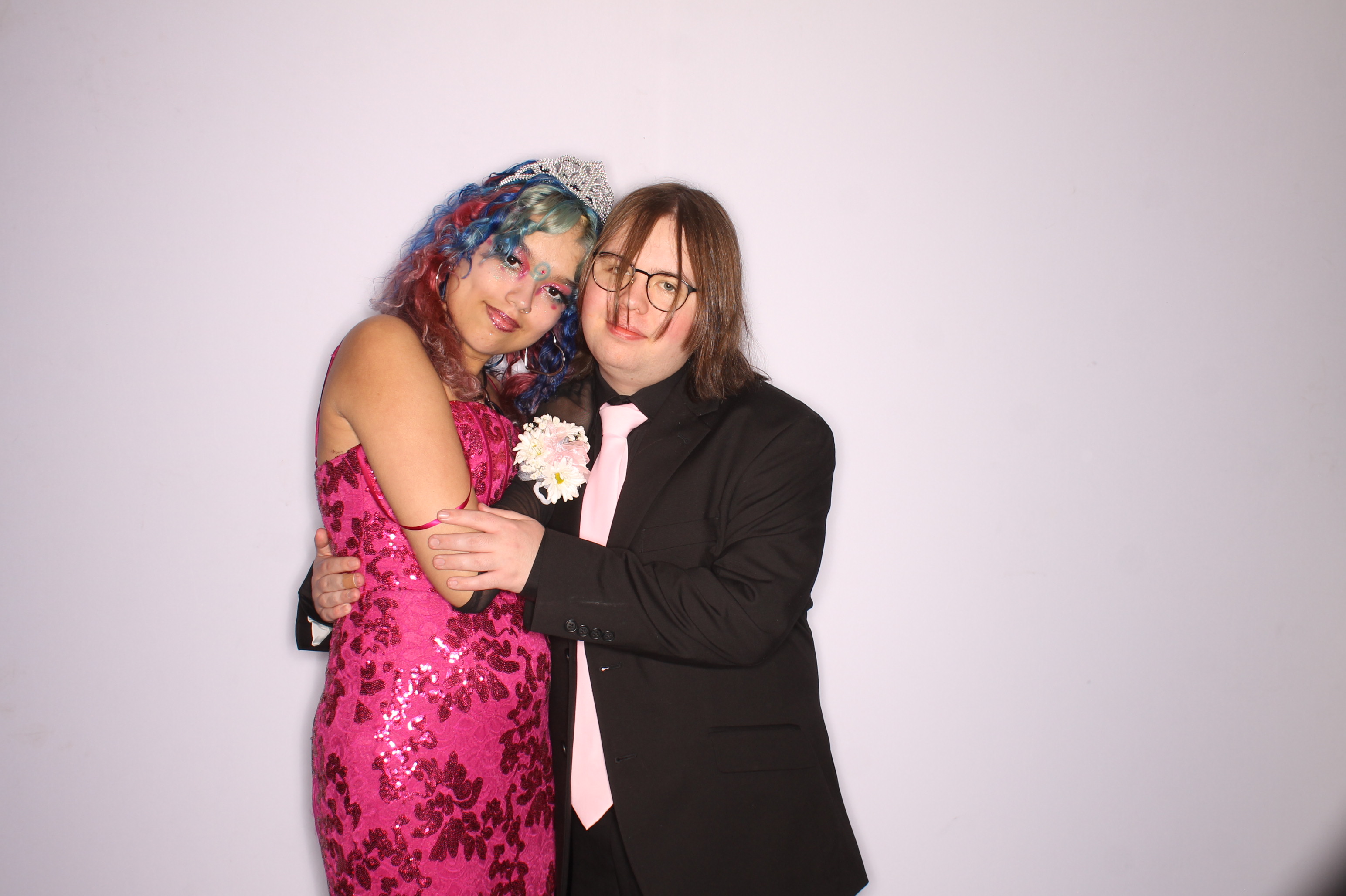 Thomas Worthington High School Prom 2025 | View more photos from the event at gallery.photoboothcincy.com/u/PhotoBoothCincy/Thomas-Worthington-High-School-Prom-2025