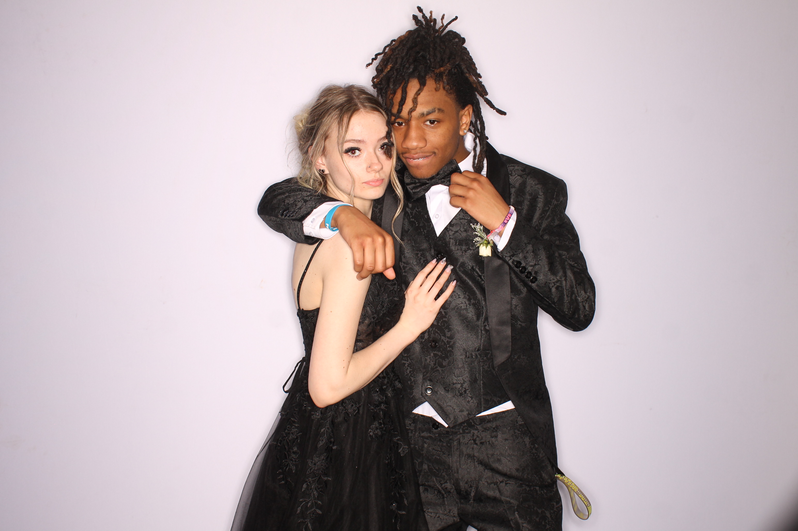 Thomas Worthington High School Prom 2025 | View more photos from the event at gallery.photoboothcincy.com/u/PhotoBoothCincy/Thomas-Worthington-High-School-Prom-2025