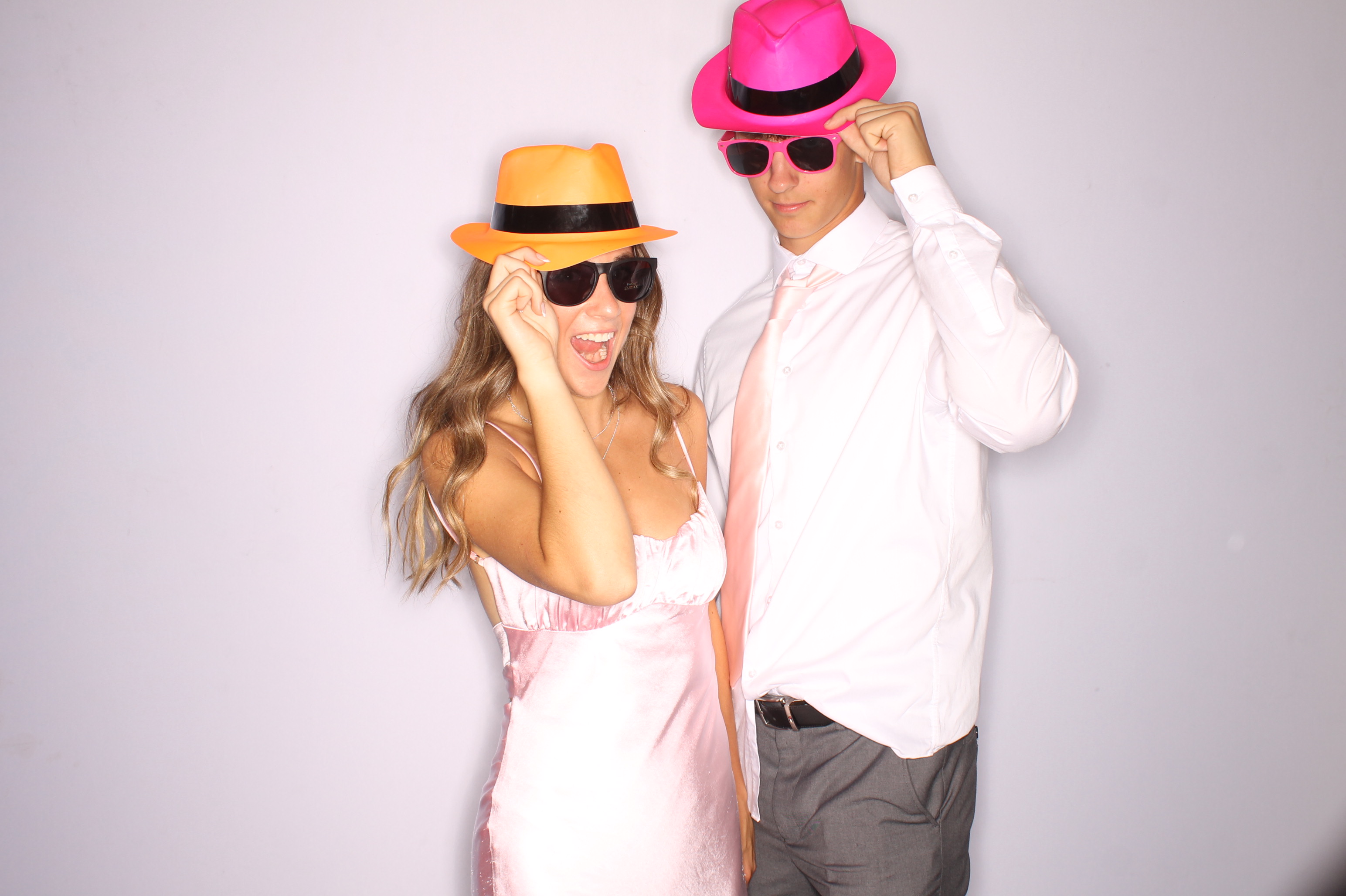 Thomas Worthington High School Prom 2025 | View more photos from the event at gallery.photoboothcincy.com/u/PhotoBoothCincy/Thomas-Worthington-High-School-Prom-2025