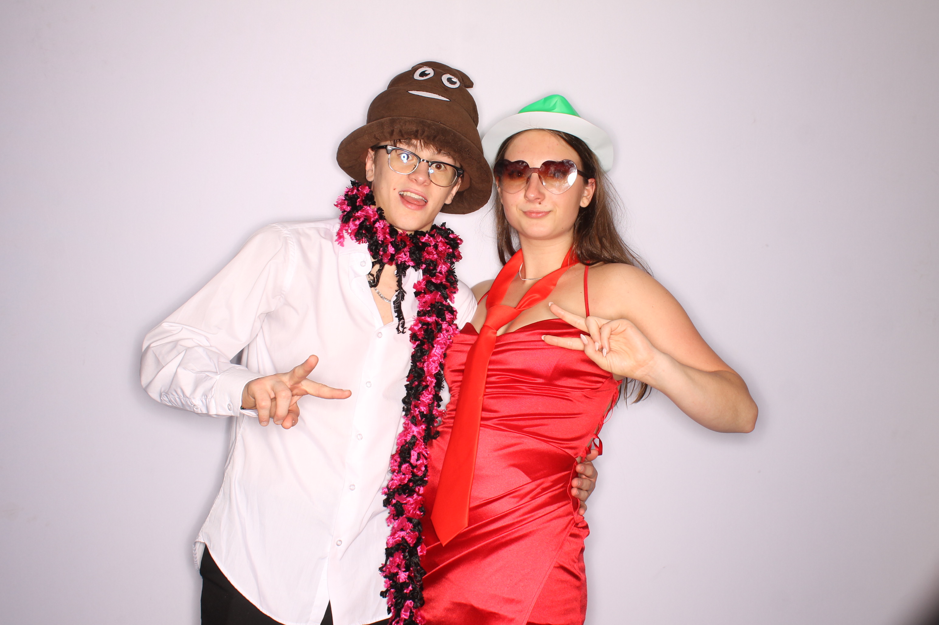 Thomas Worthington High School Prom 2025 | View more photos from the event at gallery.photoboothcincy.com/u/PhotoBoothCincy/Thomas-Worthington-High-School-Prom-2025
