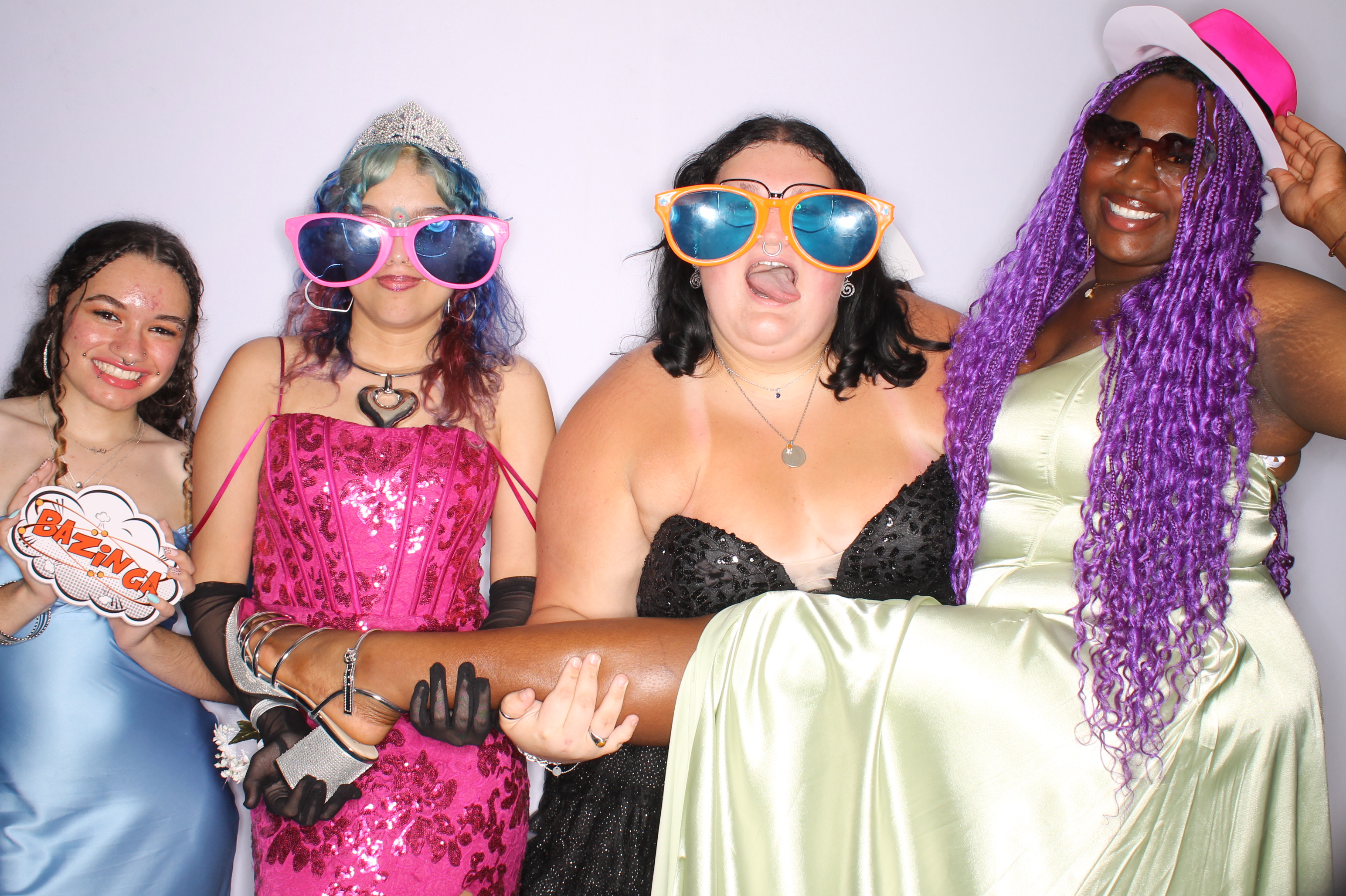 Thomas Worthington High School Prom 2025 | View more photos from the event at gallery.photoboothcincy.com/u/PhotoBoothCincy/Thomas-Worthington-High-School-Prom-2025