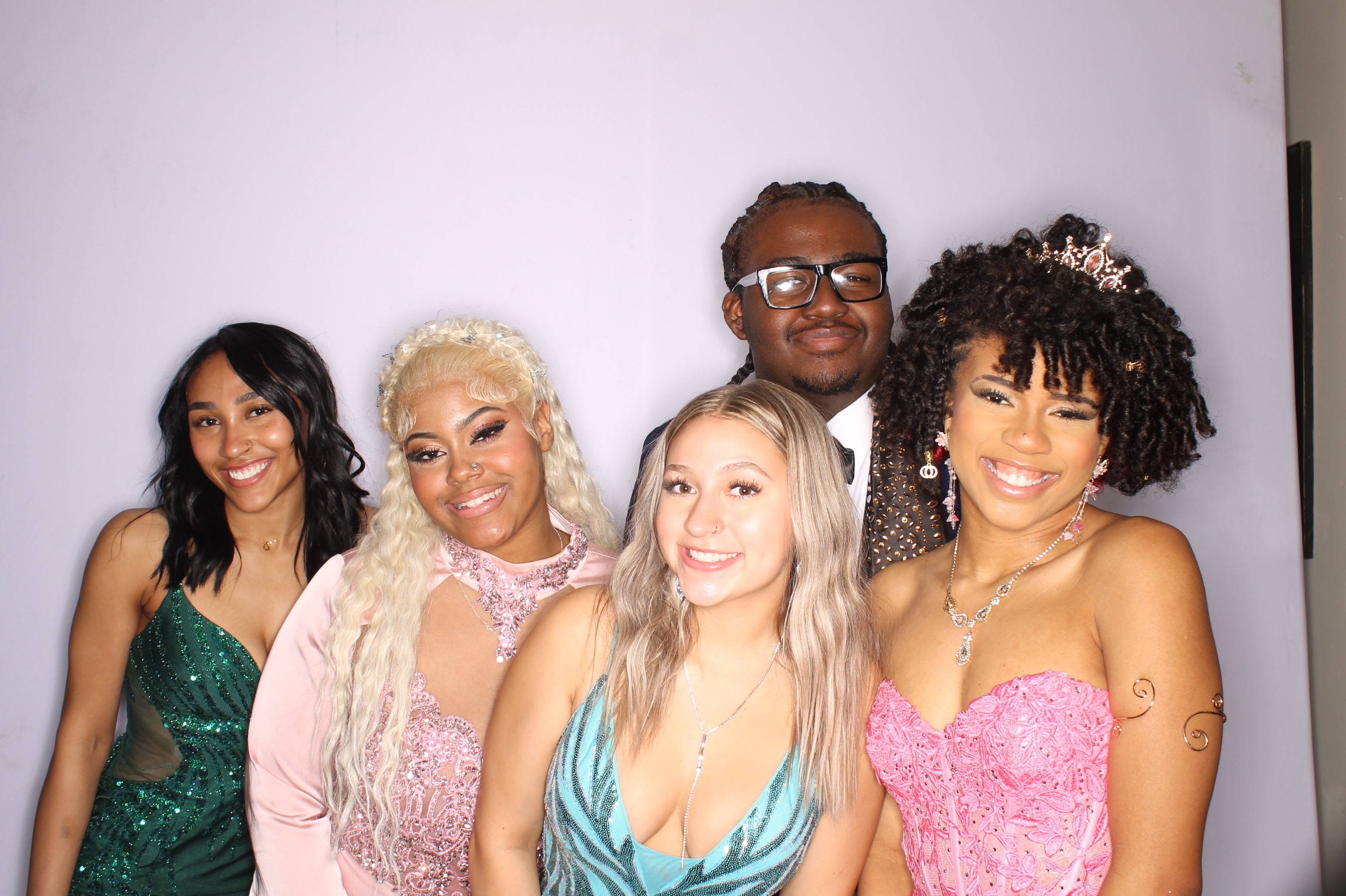 Thomas Worthington High School Prom 2025 | View more photos from the event at gallery.photoboothcincy.com/u/PhotoBoothCincy/Thomas-Worthington-High-School-Prom-2025