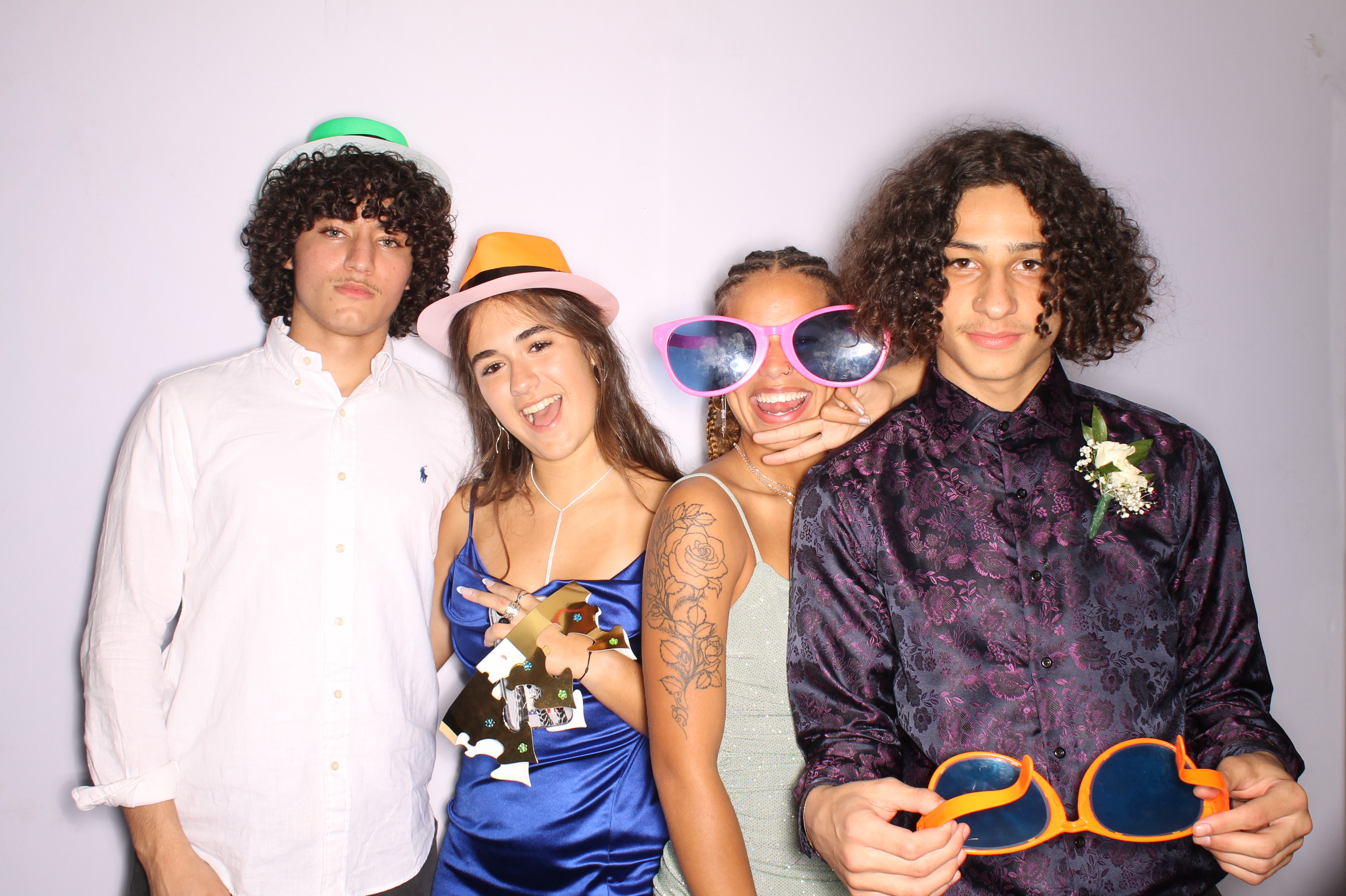 Thomas Worthington High School Prom 2025 | View more photos from the event at gallery.photoboothcincy.com/u/PhotoBoothCincy/Thomas-Worthington-High-School-Prom-2025