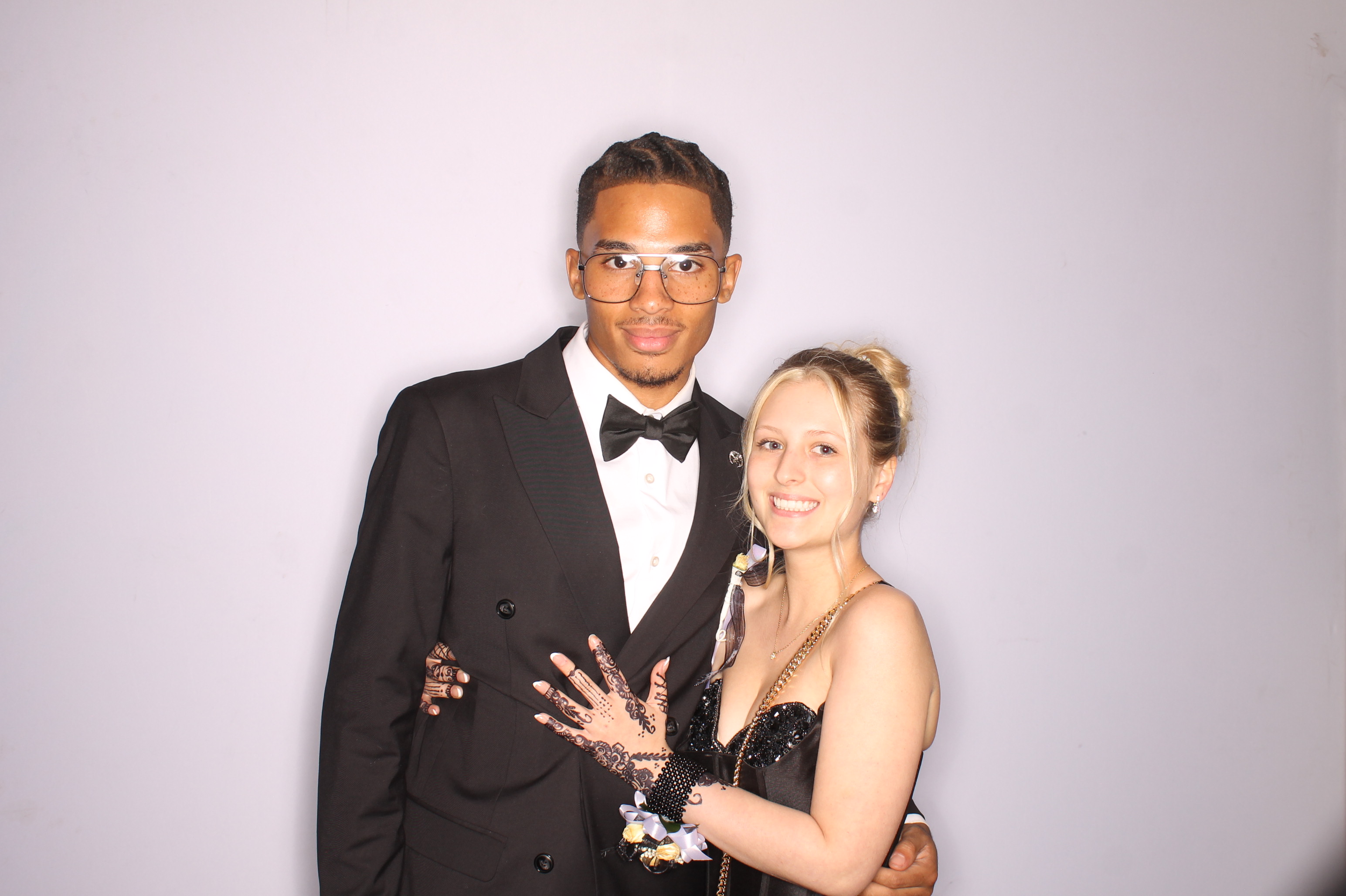 Thomas Worthington High School Prom 2025 | View more photos from the event at gallery.photoboothcincy.com/u/PhotoBoothCincy/Thomas-Worthington-High-School-Prom-2025