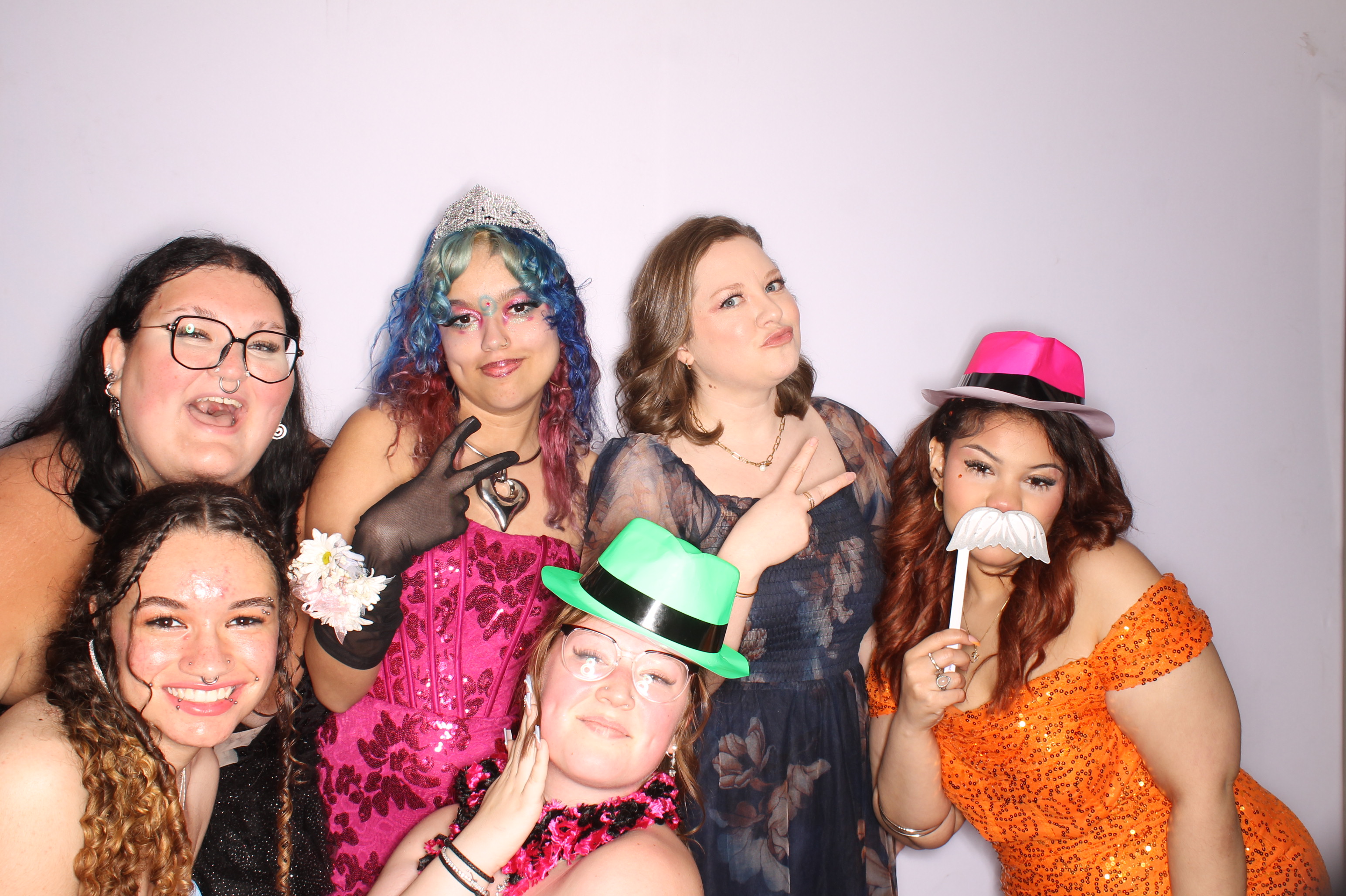 Thomas Worthington High School Prom 2025 | View more photos from the event at gallery.photoboothcincy.com/u/PhotoBoothCincy/Thomas-Worthington-High-School-Prom-2025