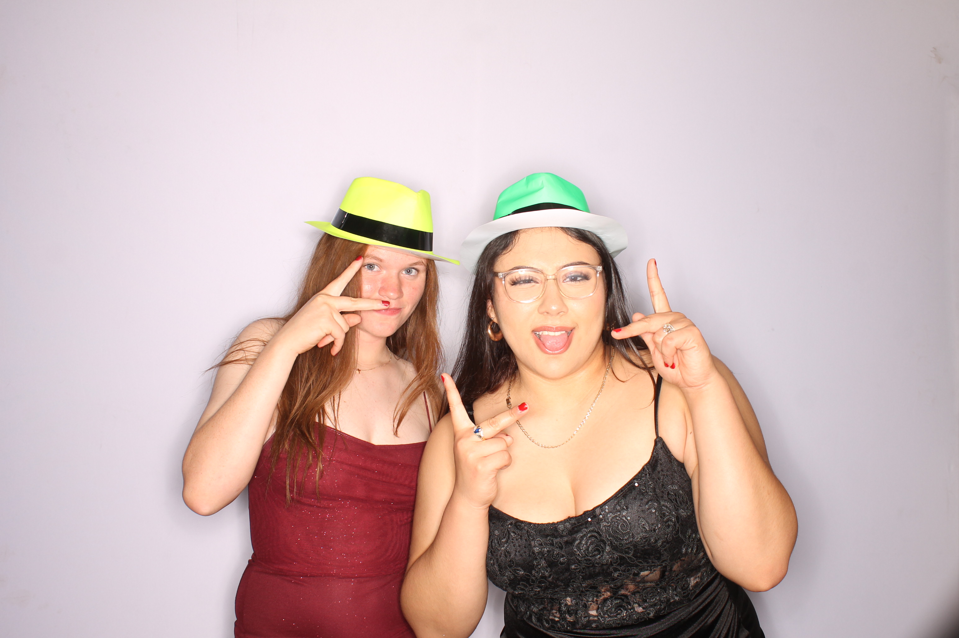 Thomas Worthington High School Prom 2025 | View more photos from the event at gallery.photoboothcincy.com/u/PhotoBoothCincy/Thomas-Worthington-High-School-Prom-2025