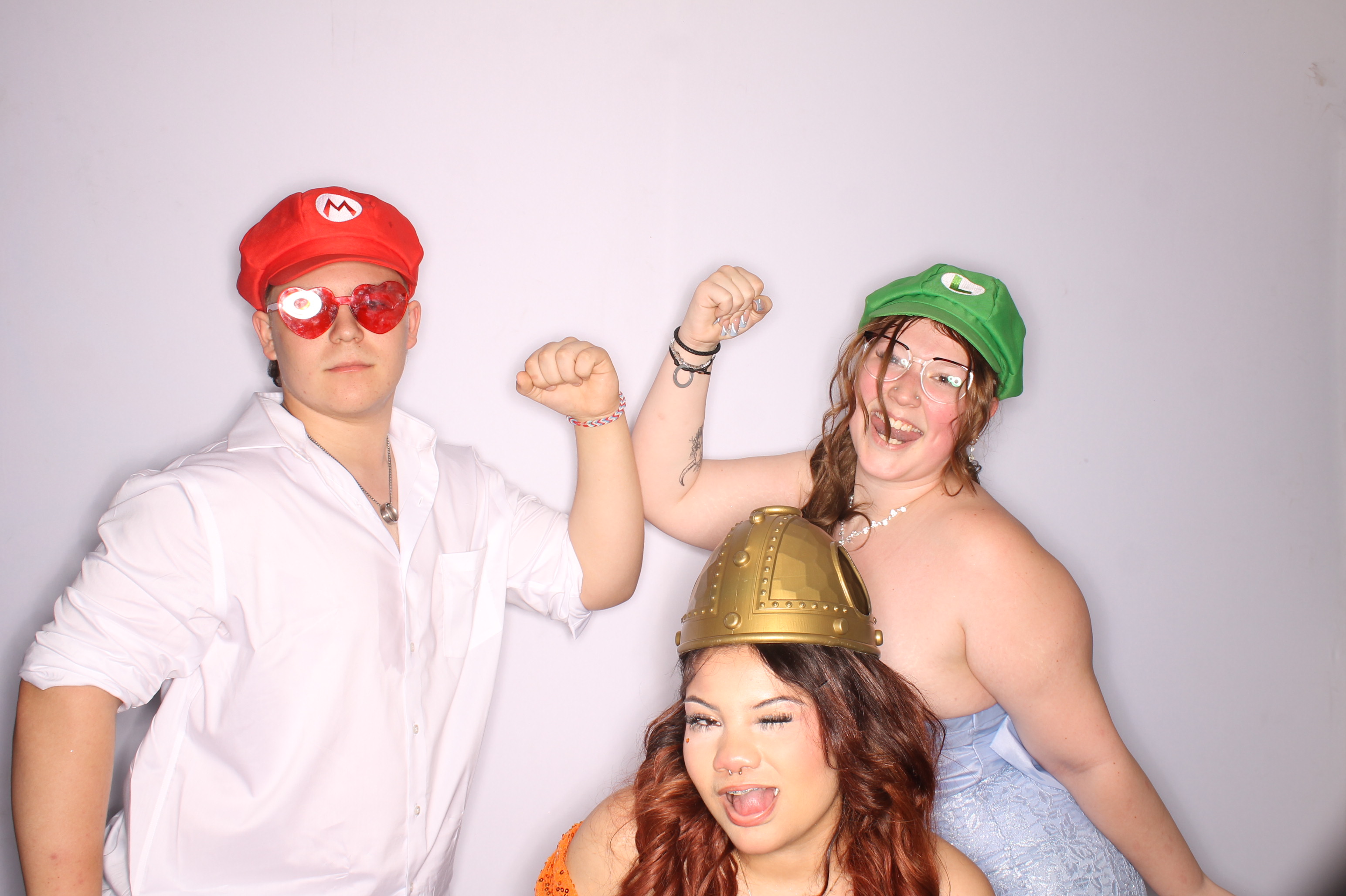 Thomas Worthington High School Prom 2025 | View more photos from the event at gallery.photoboothcincy.com/u/PhotoBoothCincy/Thomas-Worthington-High-School-Prom-2025