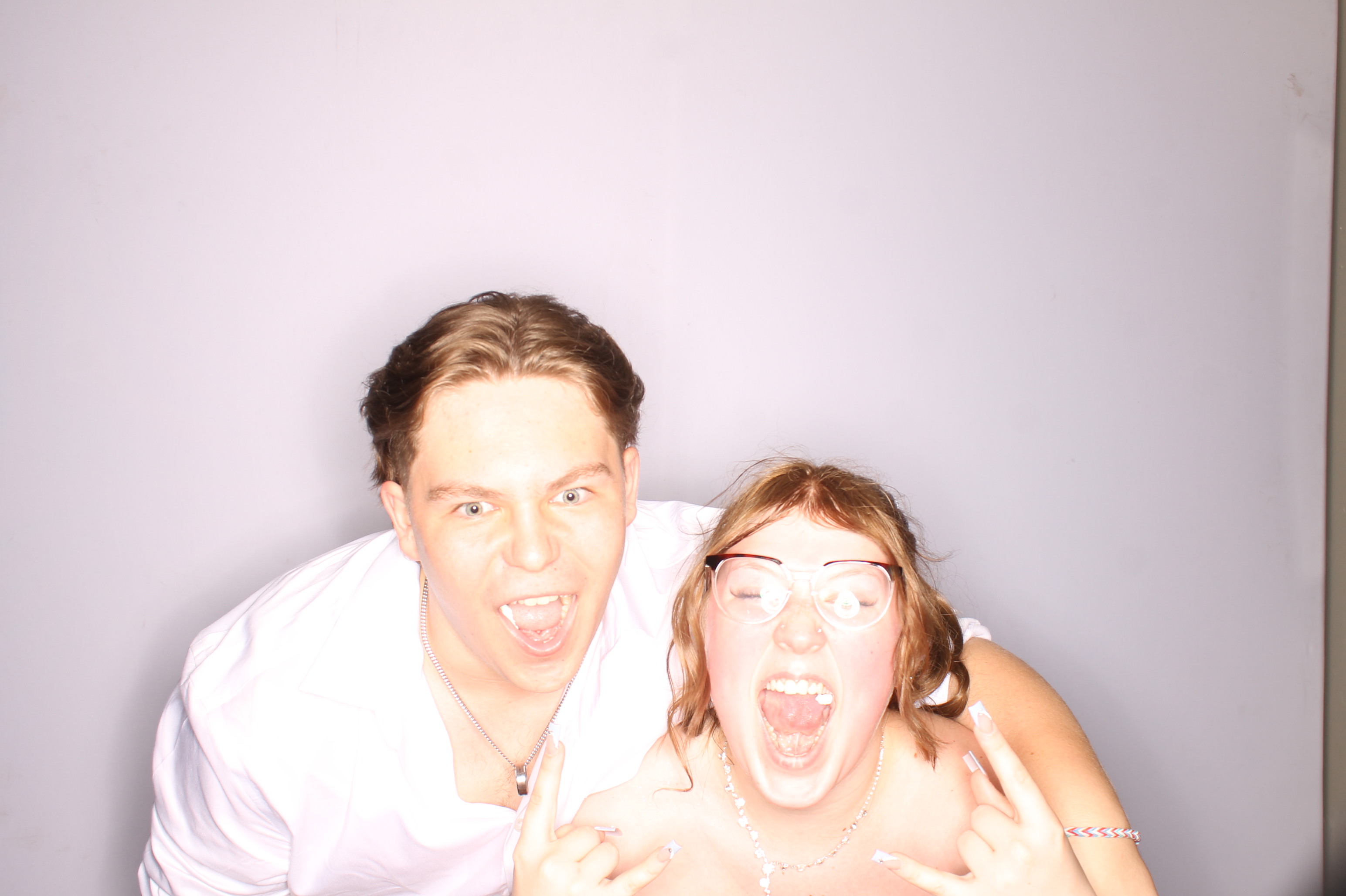 Thomas Worthington High School Prom 2025 | View more photos from the event at gallery.photoboothcincy.com/u/PhotoBoothCincy/Thomas-Worthington-High-School-Prom-2025