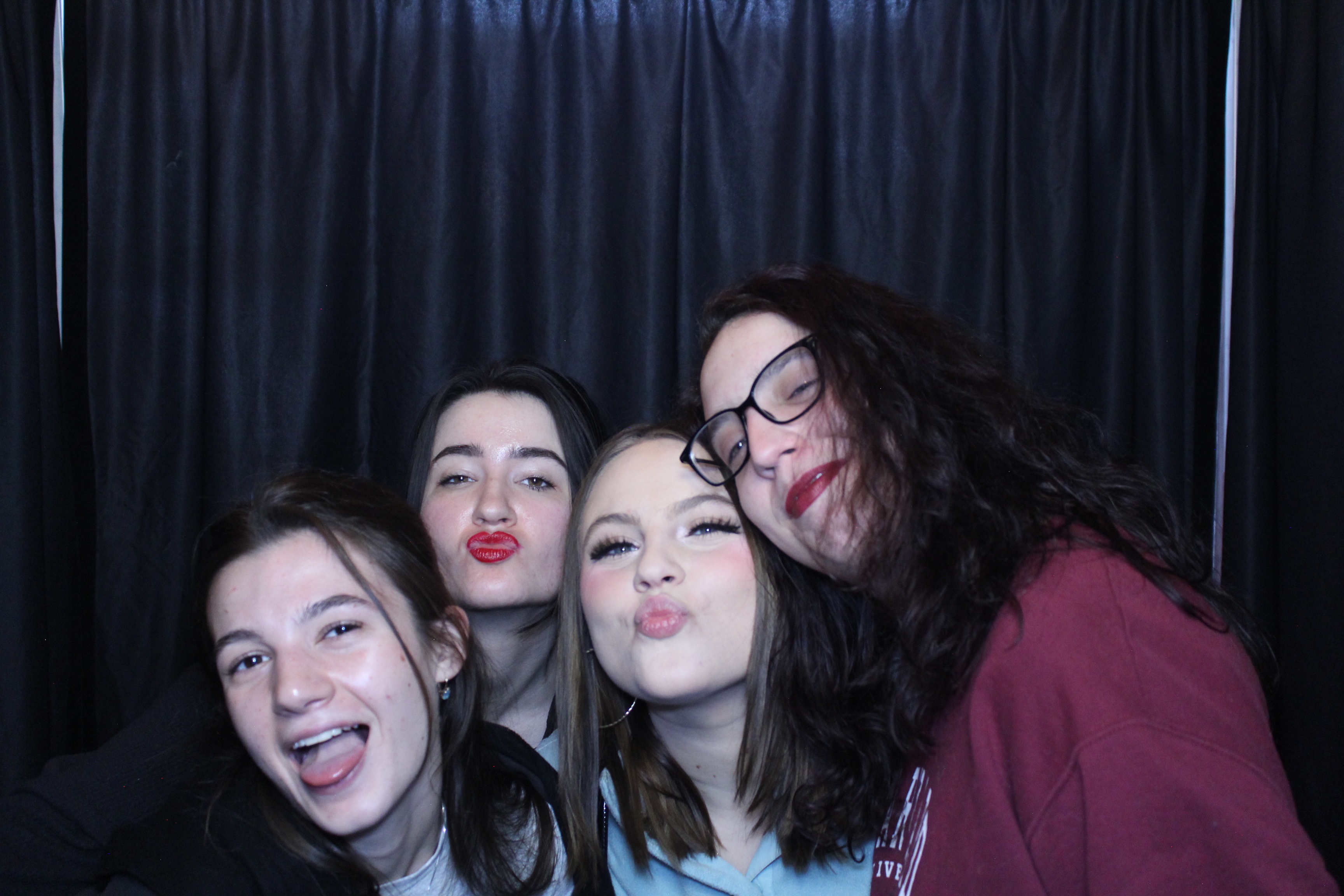 Thunderdome Restauraunt Group Super Bowl | View more photos from the event at gallery.photoboothcincy.com/u/PhotoBoothCincy/Thunderdome-Restauraunt-Group-Super-Bowl
