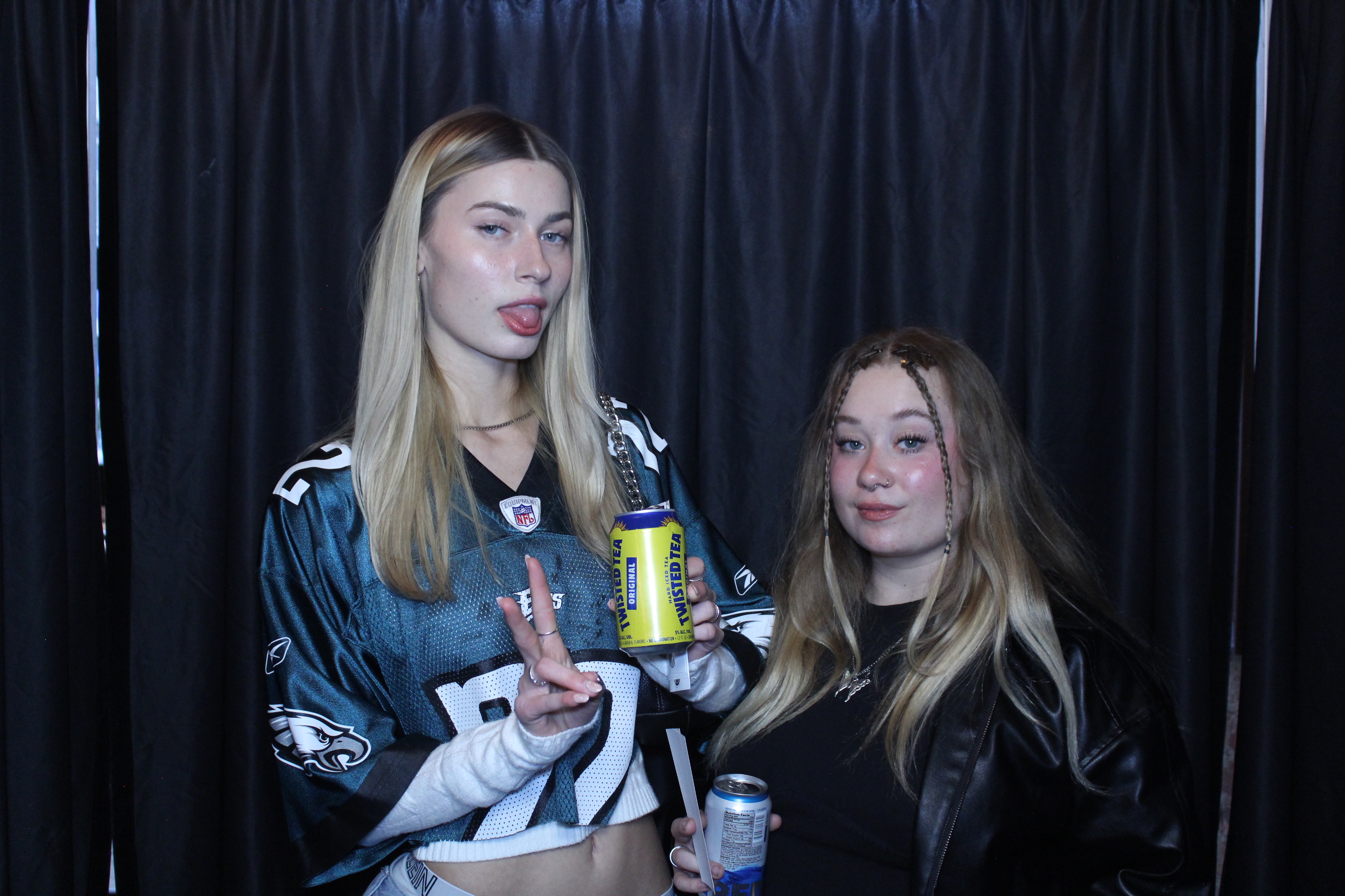 Thunderdome Restauraunt Group Super Bowl | View more photos from the event at gallery.photoboothcincy.com/u/PhotoBoothCincy/Thunderdome-Restauraunt-Group-Super-Bowl