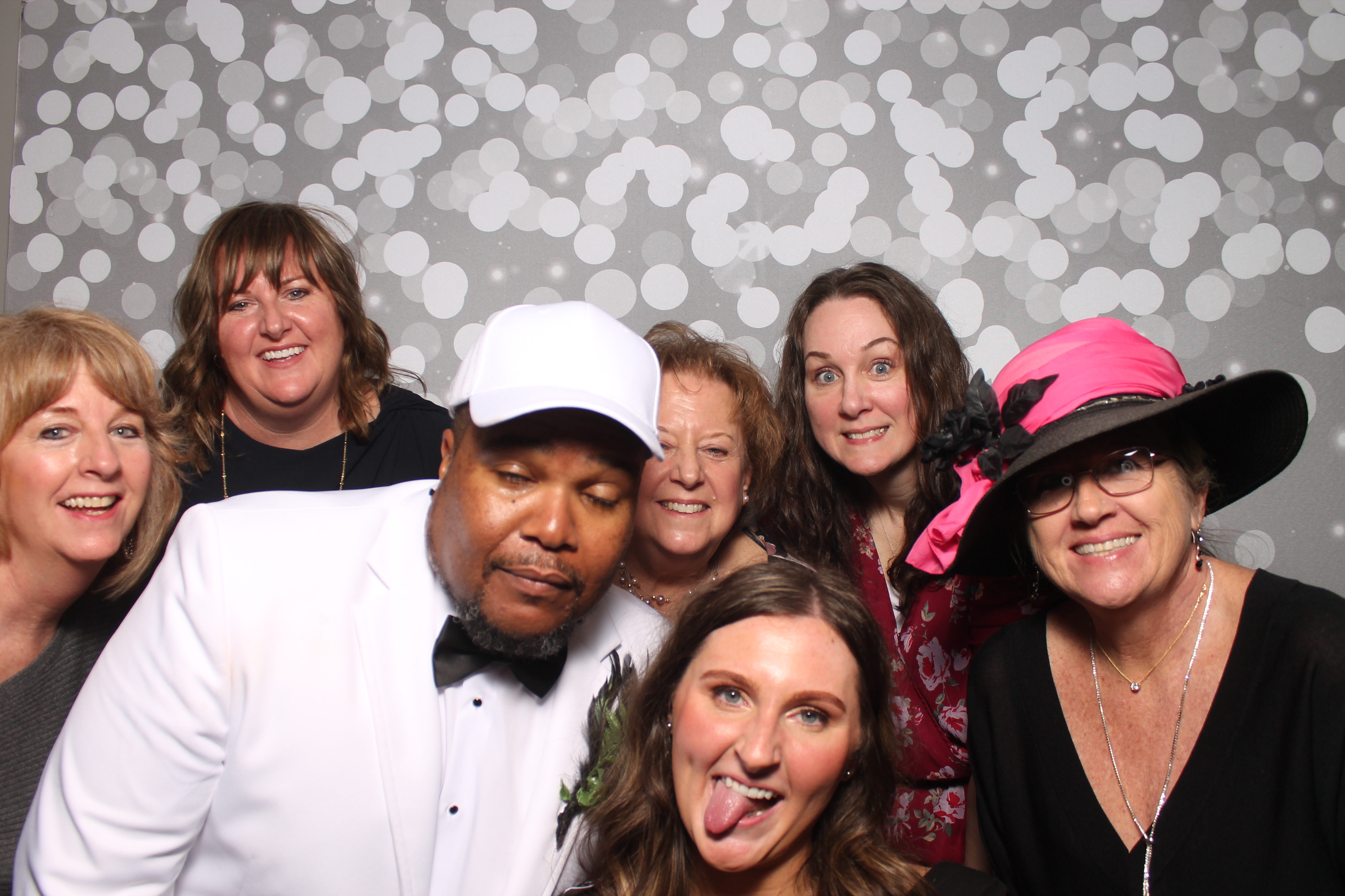 Tony & Shannon  | View more photos from the event at gallery.photoboothcincy.com/u/PhotoBoothCincy/Tony-Shannon