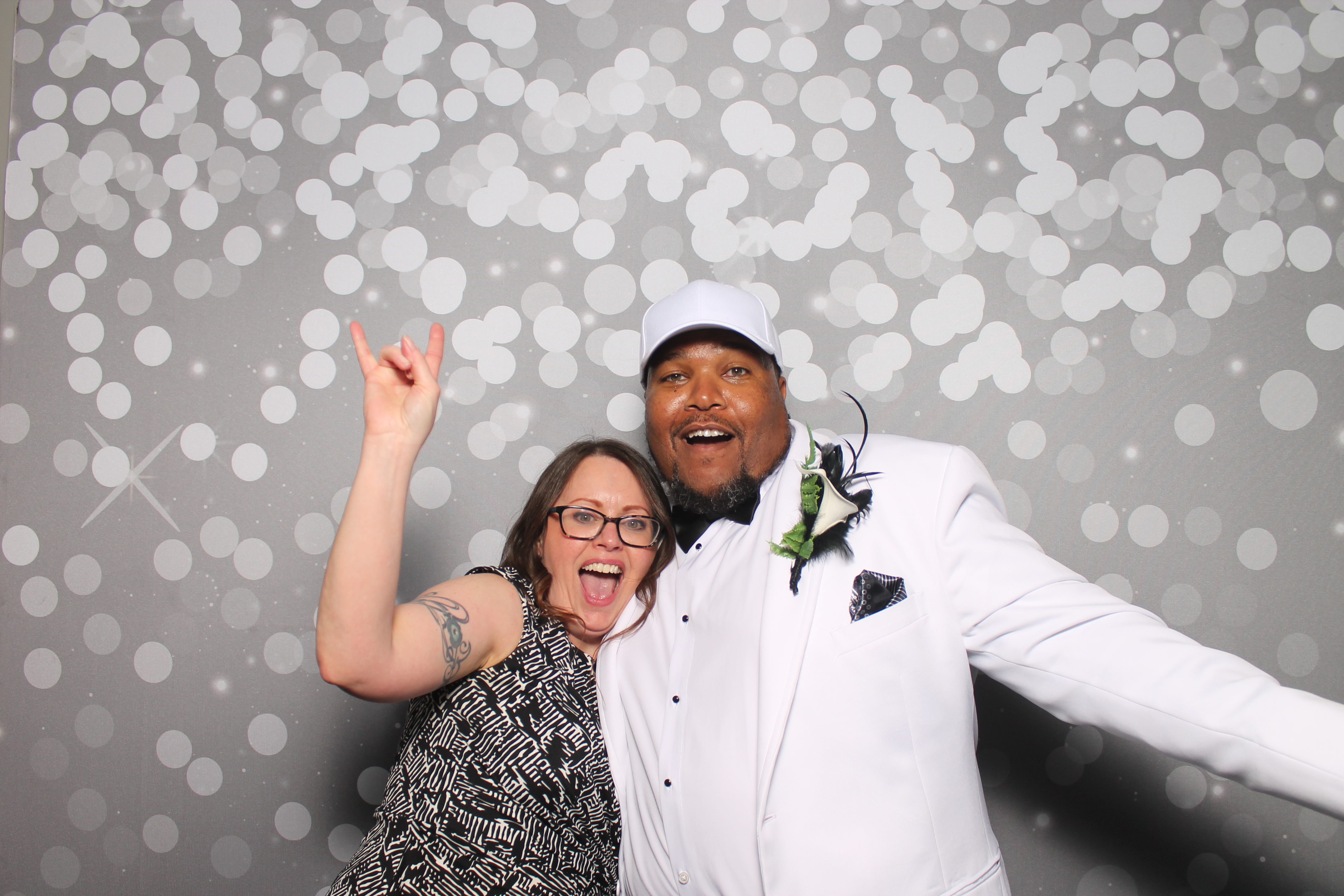 Tony & Shannon  | View more photos from the event at gallery.photoboothcincy.com/u/PhotoBoothCincy/Tony-Shannon