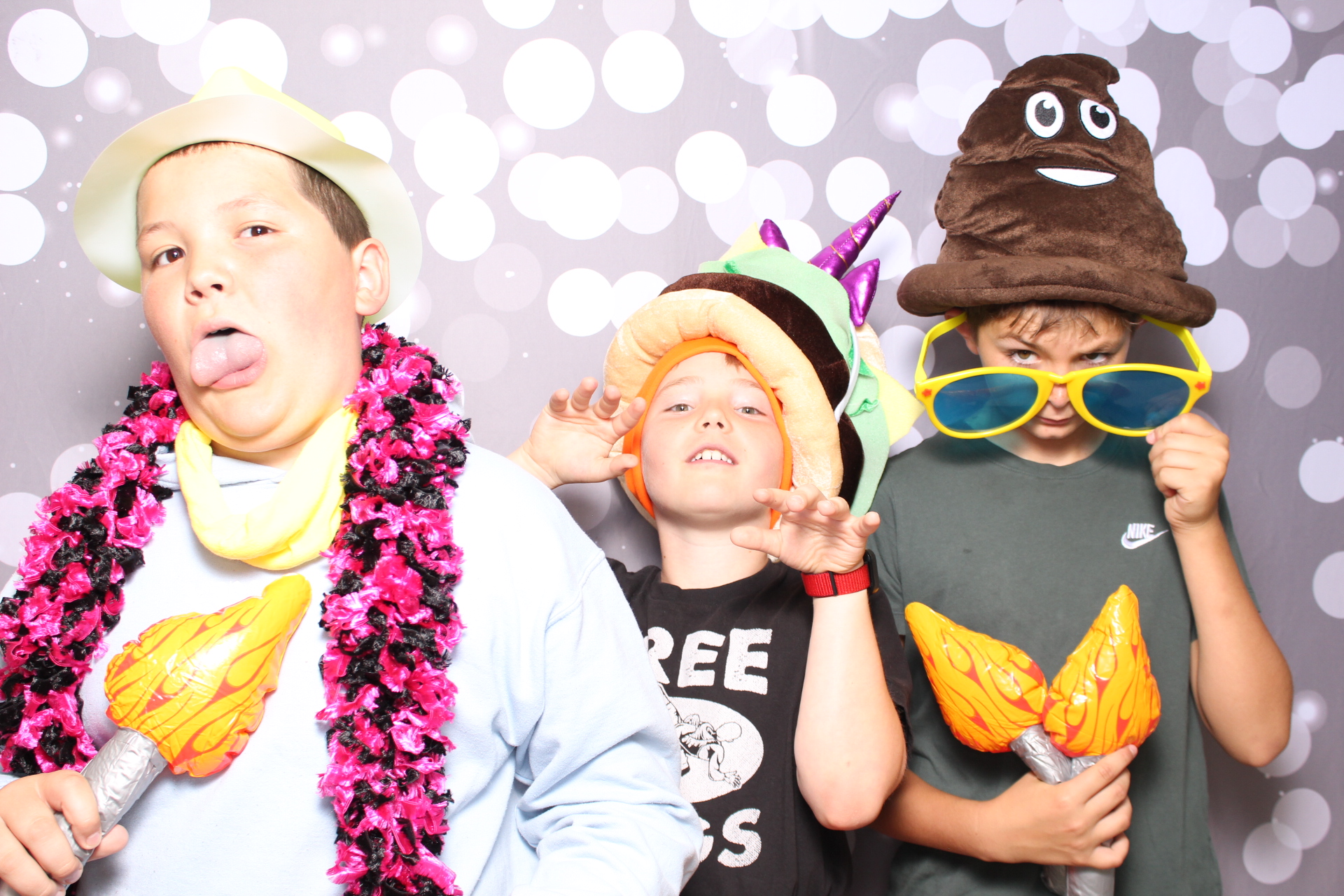 Trebein Fifth Grade | View more photos from the event at gallery.photoboothcincy.com/u/PhotoBoothCincy/Trebein-Fifth-Grade
