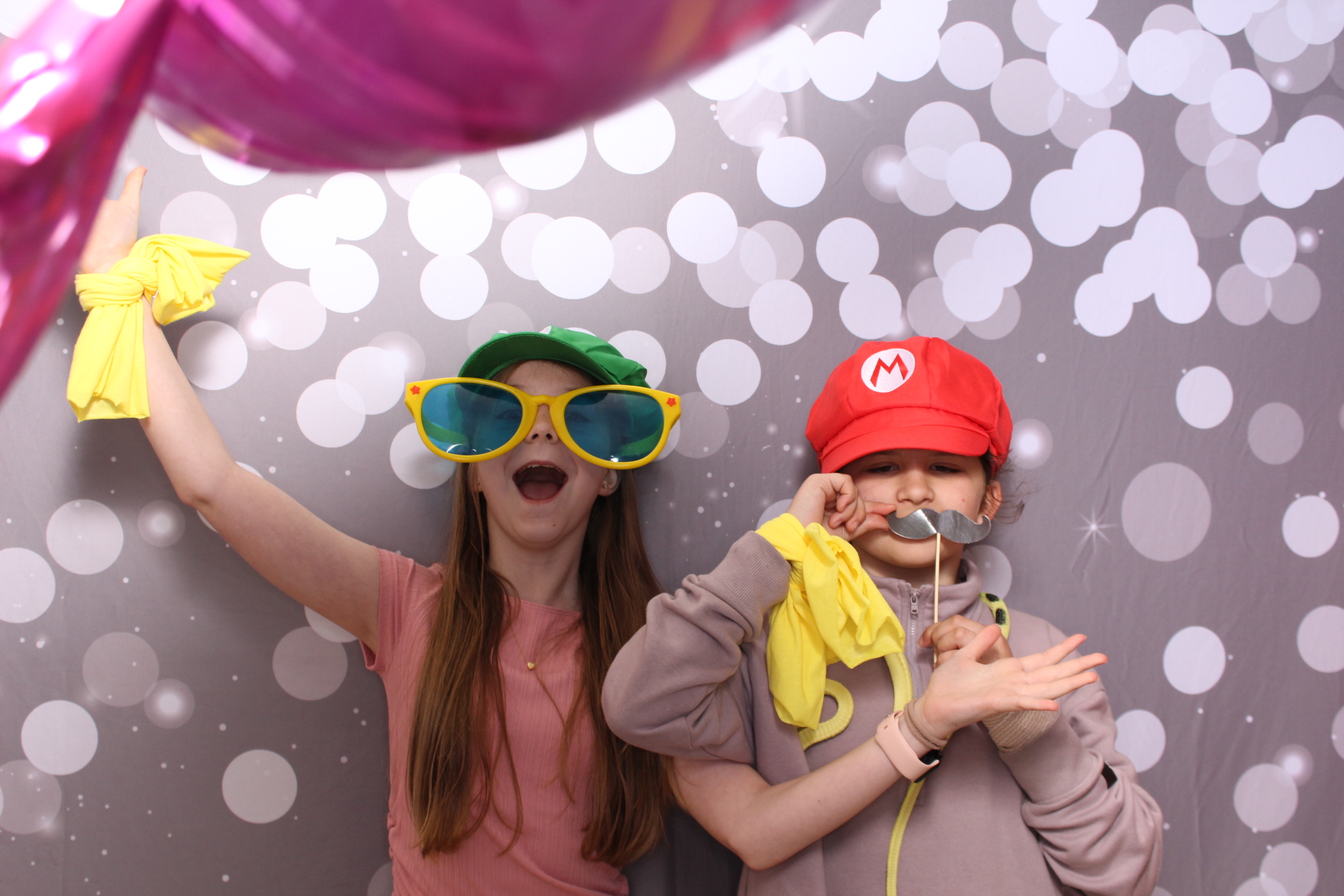 Trebein Fifth Grade | View more photos from the event at gallery.photoboothcincy.com/u/PhotoBoothCincy/Trebein-Fifth-Grade