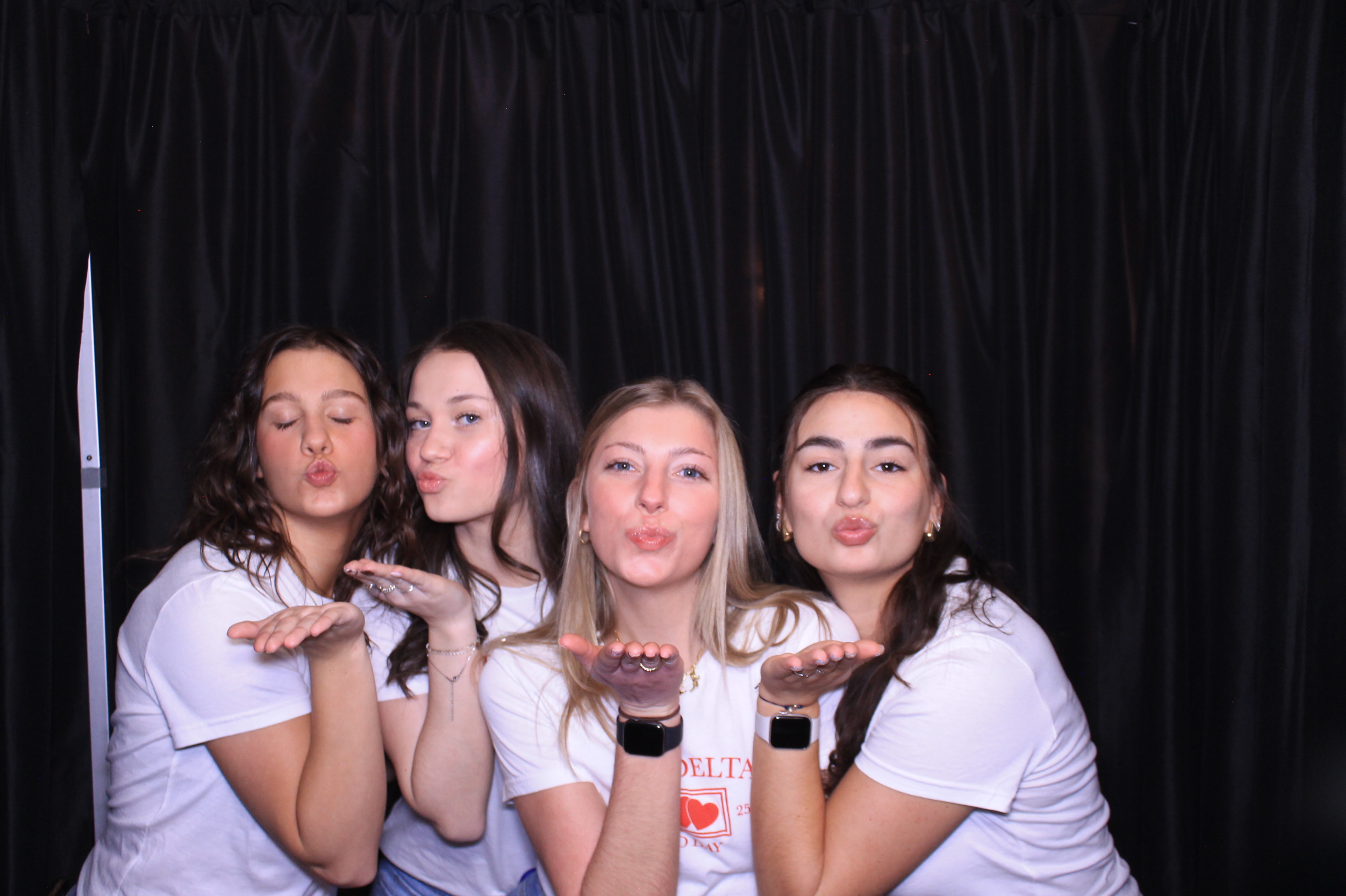 Tri Delta Bid Day!  | View more photos from the event at gallery.photoboothcincy.com/u/PhotoBoothCincy/Tri-Delta-Bid-Day