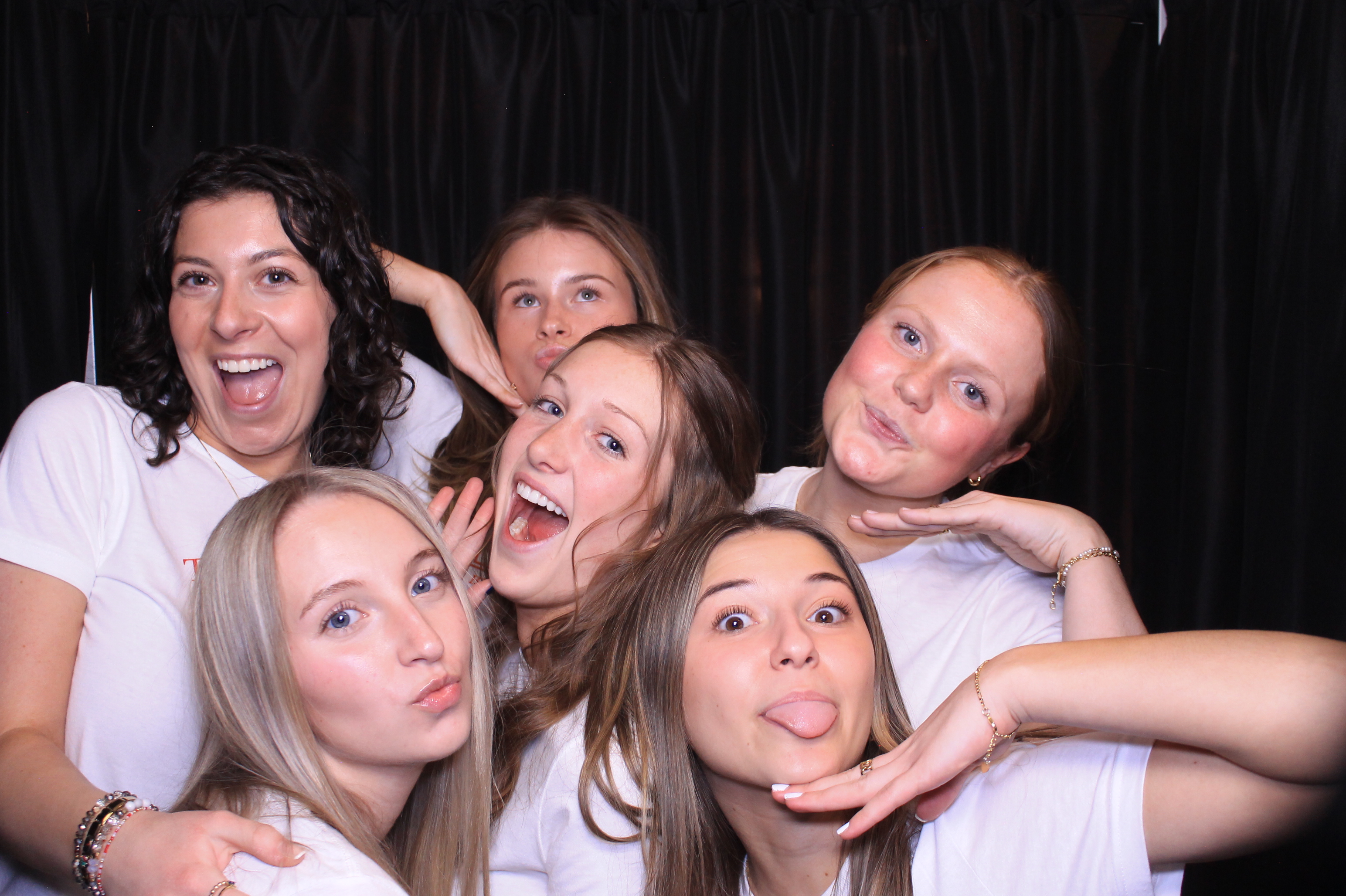 Tri Delta Bid Day!  | View more photos from the event at gallery.photoboothcincy.com/u/PhotoBoothCincy/Tri-Delta-Bid-Day