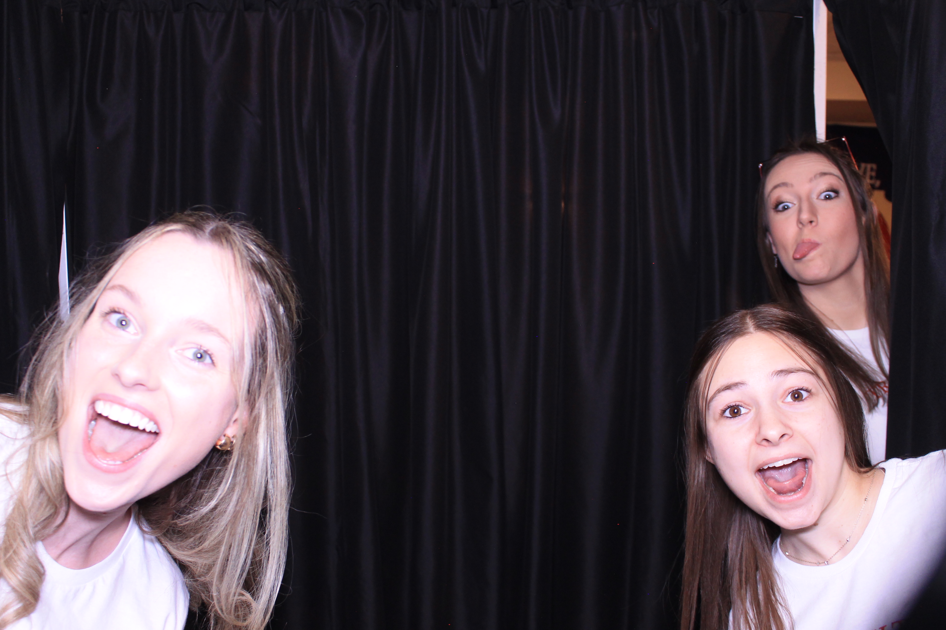 Tri Delta Bid Day!  | View more photos from the event at gallery.photoboothcincy.com/u/PhotoBoothCincy/Tri-Delta-Bid-Day