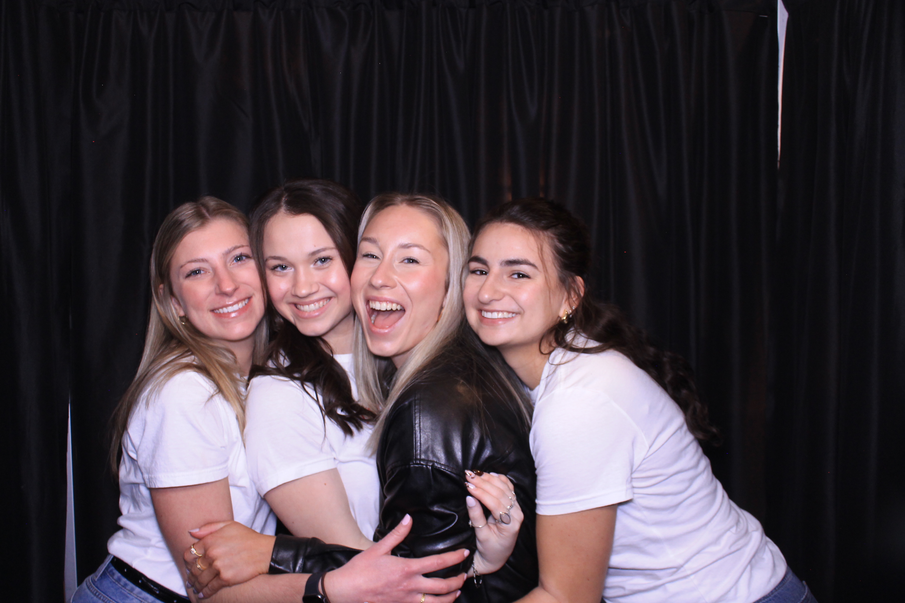 Tri Delta Bid Day!  | View more photos from the event at gallery.photoboothcincy.com/u/PhotoBoothCincy/Tri-Delta-Bid-Day