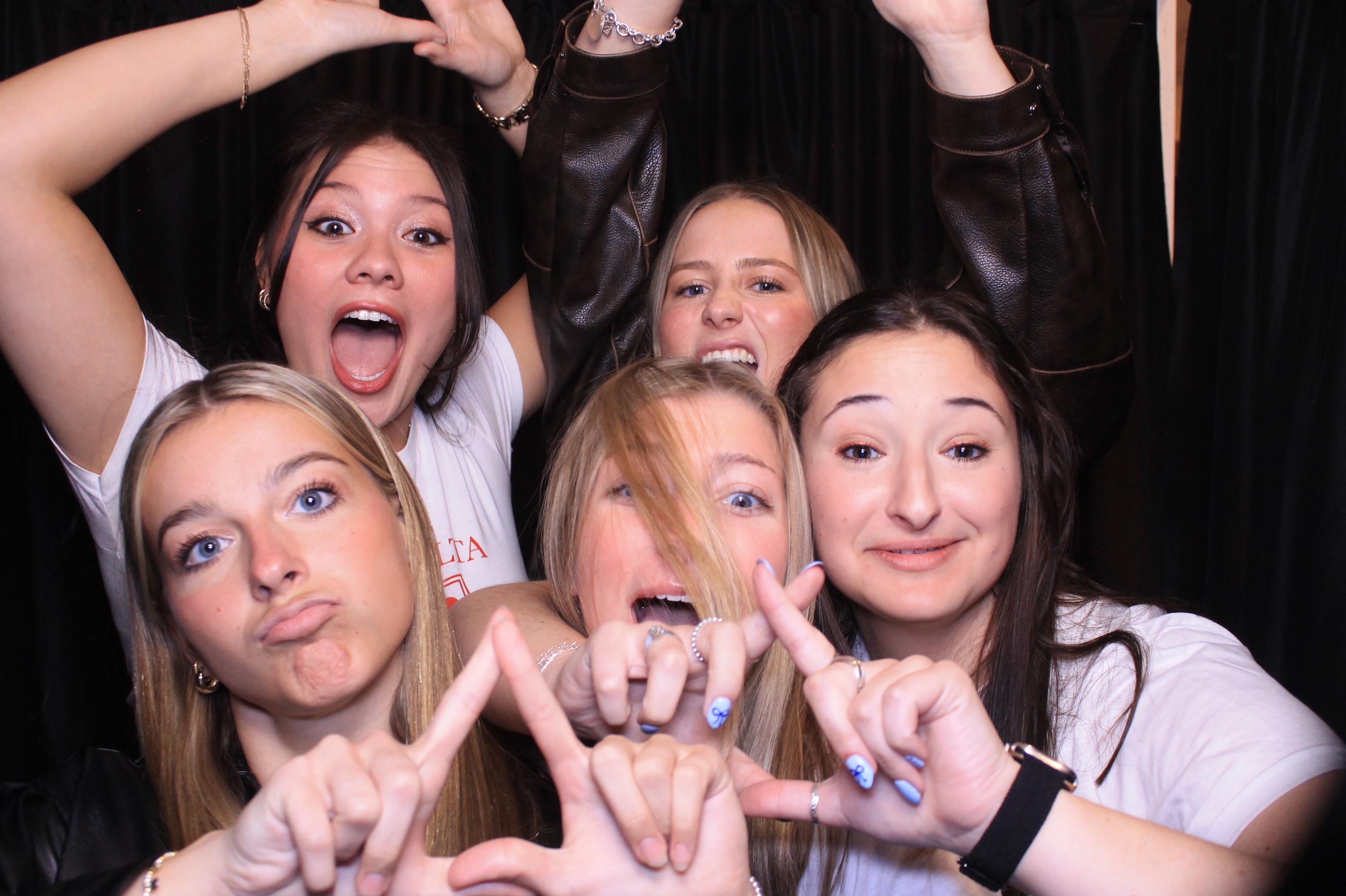 Tri Delta Bid Day!  | View more photos from the event at gallery.photoboothcincy.com/u/PhotoBoothCincy/Tri-Delta-Bid-Day