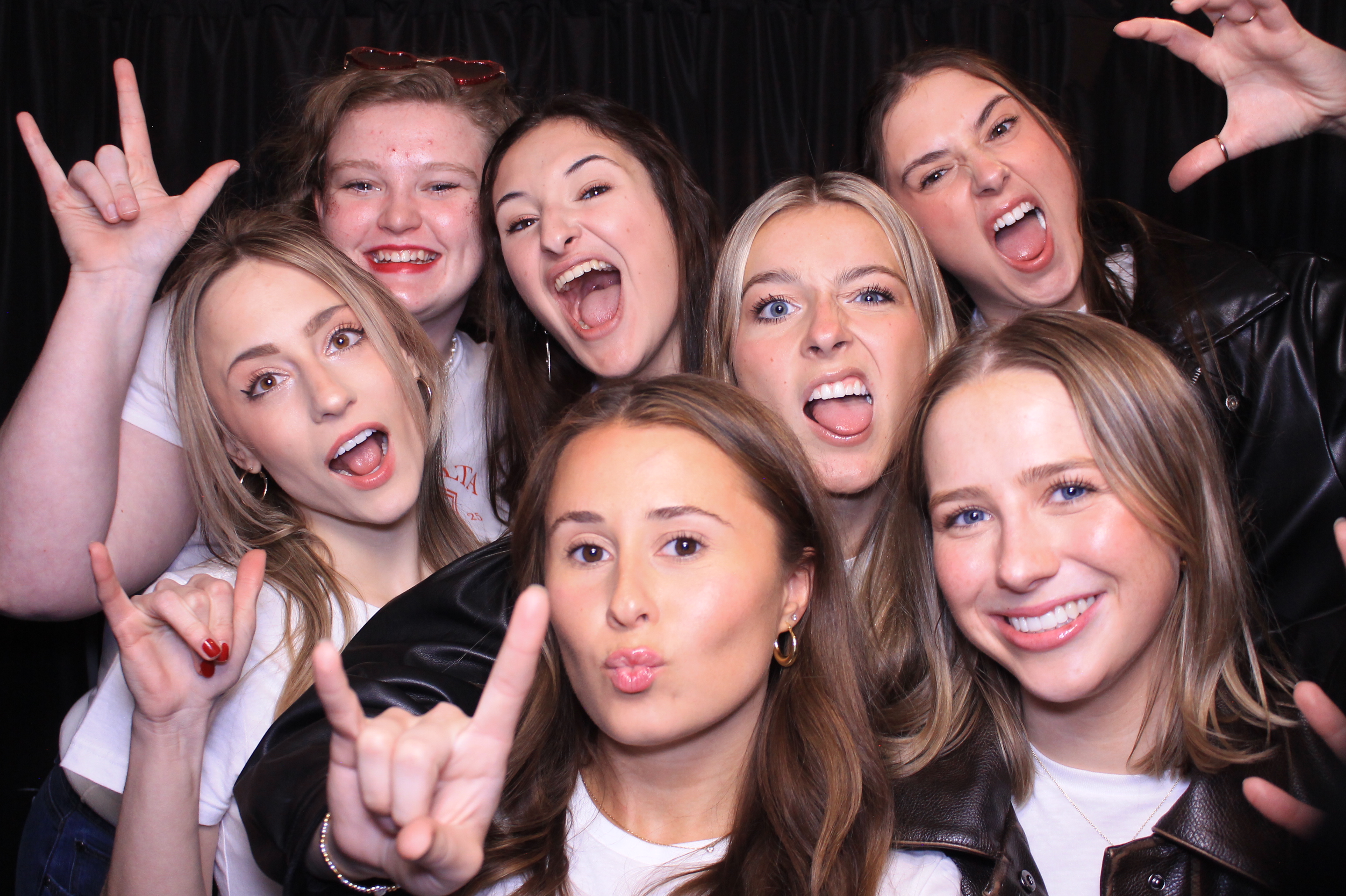 Tri Delta Bid Day!  | View more photos from the event at gallery.photoboothcincy.com/u/PhotoBoothCincy/Tri-Delta-Bid-Day